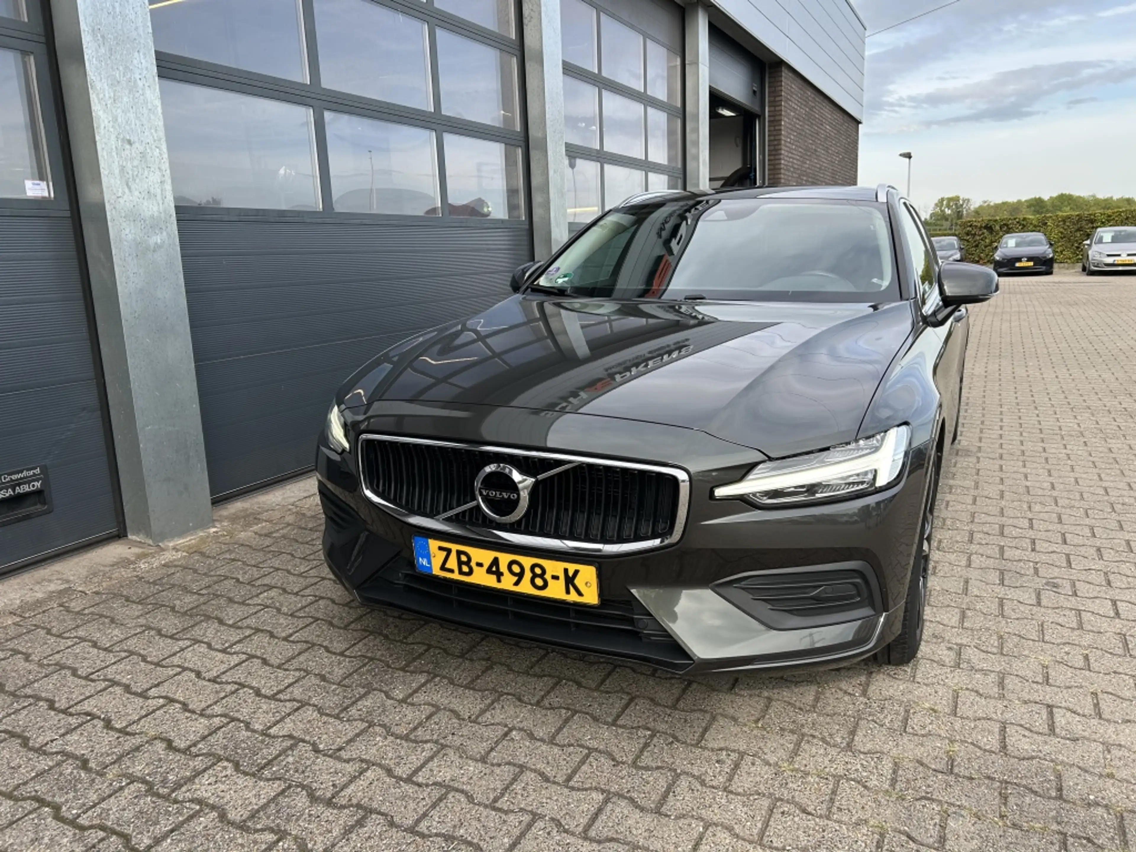 Volvo V60 T5 250pk Geartronic Momentum — photo 10