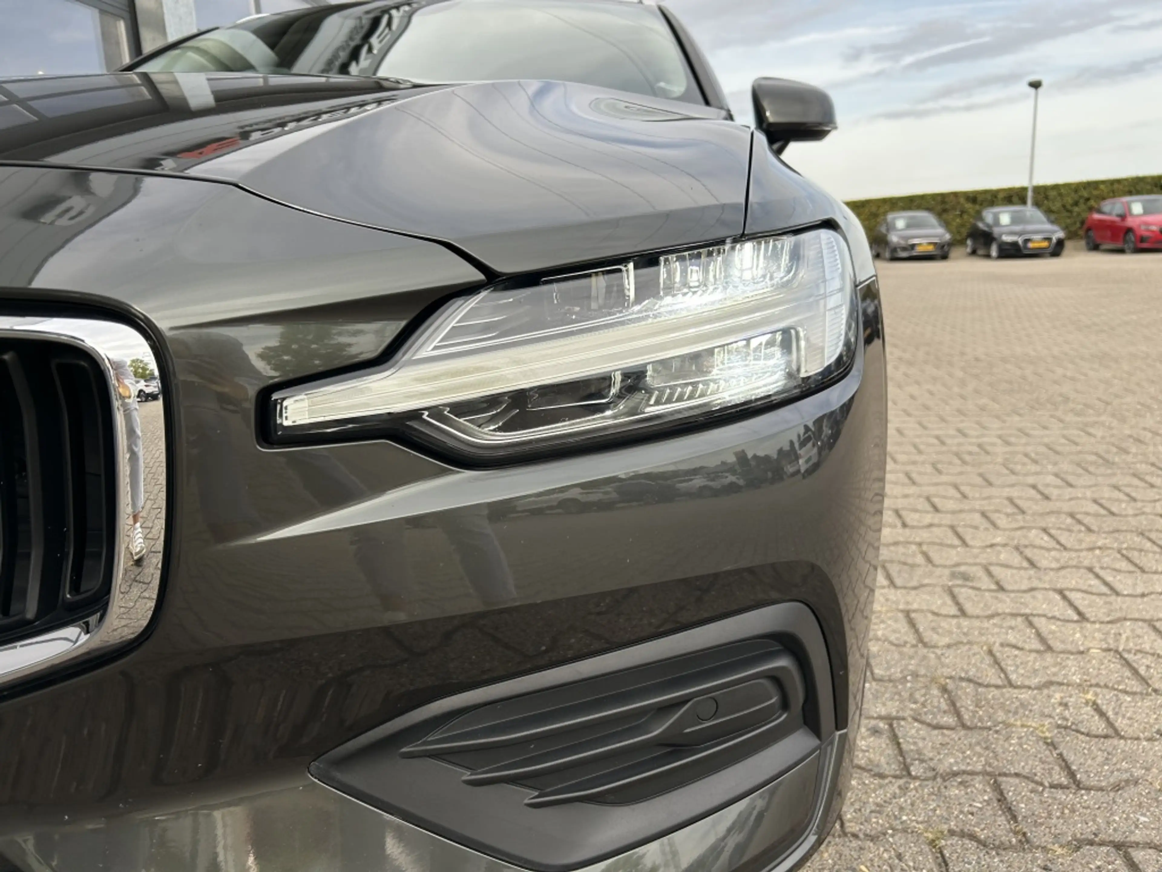 Volvo V60 T5 250pk Geartronic Momentum — photo 12
