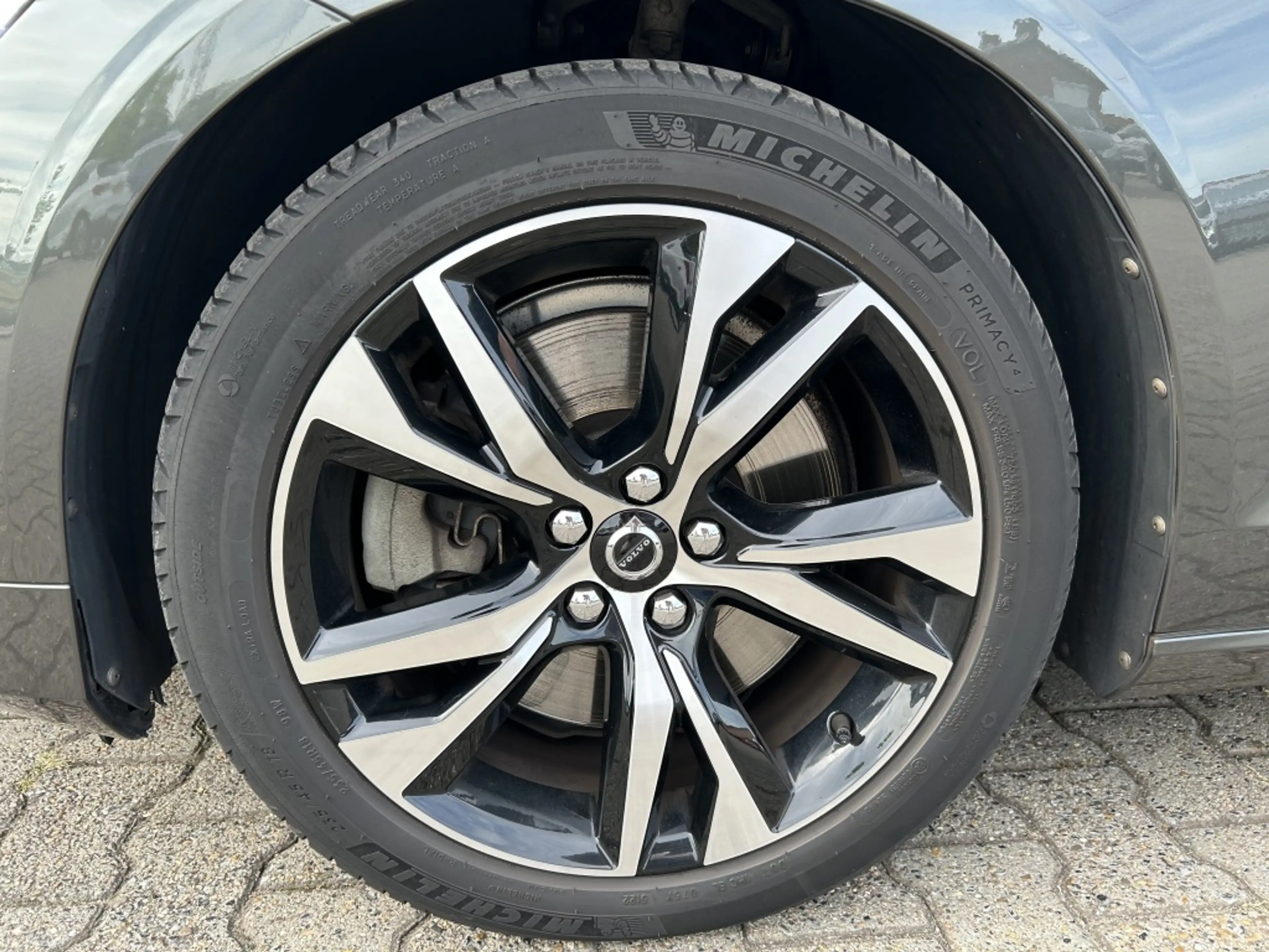 Volvo V60 T5 250pk Geartronic Momentum — photo 4