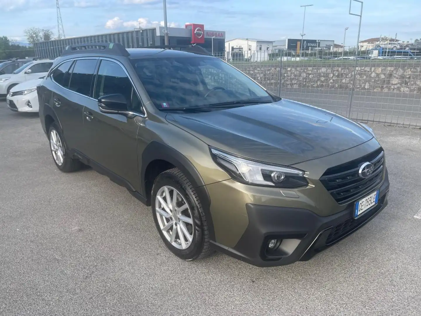 Subaru OUTBACK 2.5i 4dventure lineartronic Grün - 1