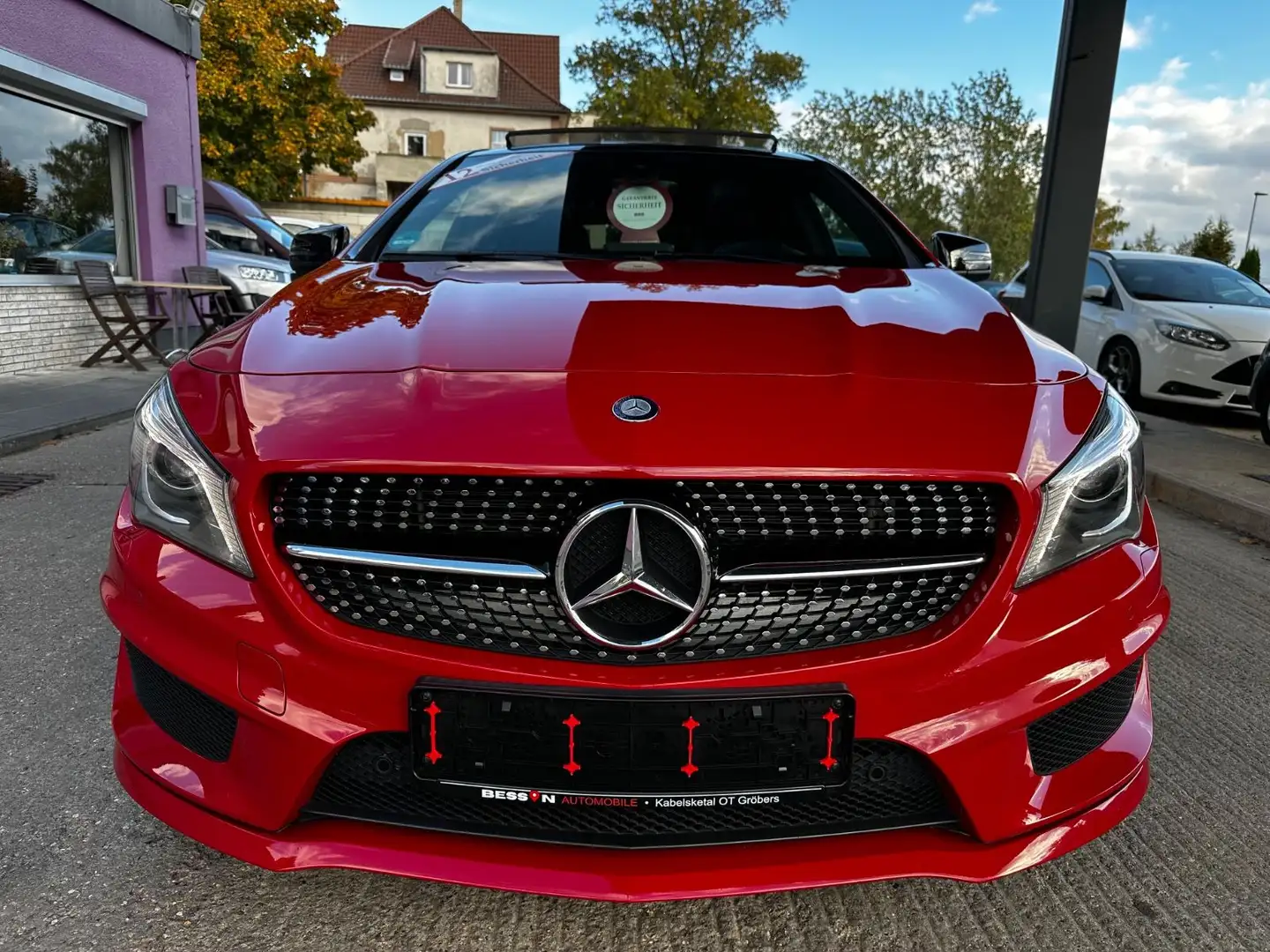 Mercedes-Benz CLA 200 Shooting Brake "Panorama"HU/AU+Service" Roşu - 2