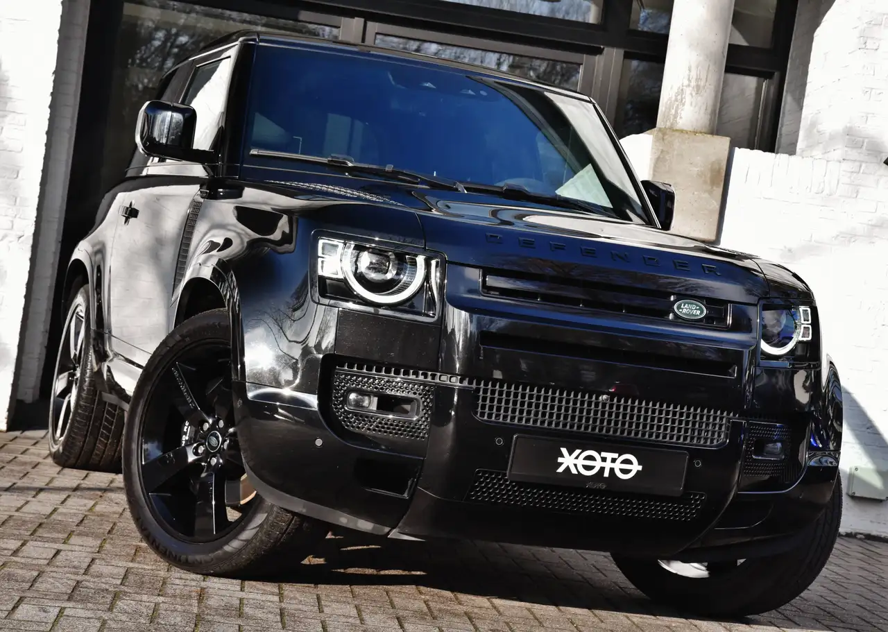 Land Rover Defender 90 P525 V8 ** FULL BLACK / BTW / LICHTE VRACHT *** — foto 2