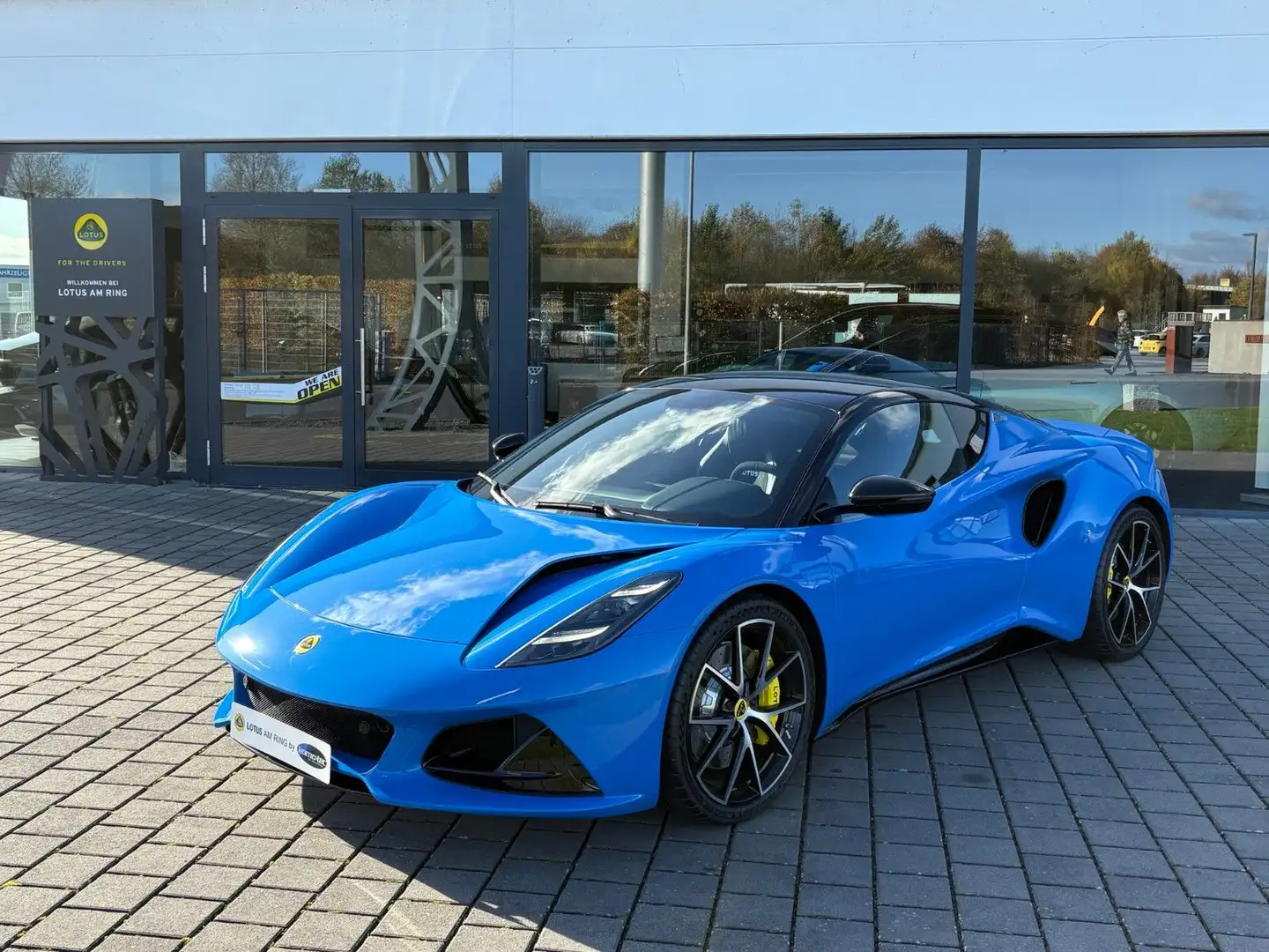 Lotus Emira I4 DCT "Turbo SE" by Lotus am Ring Blau - 1