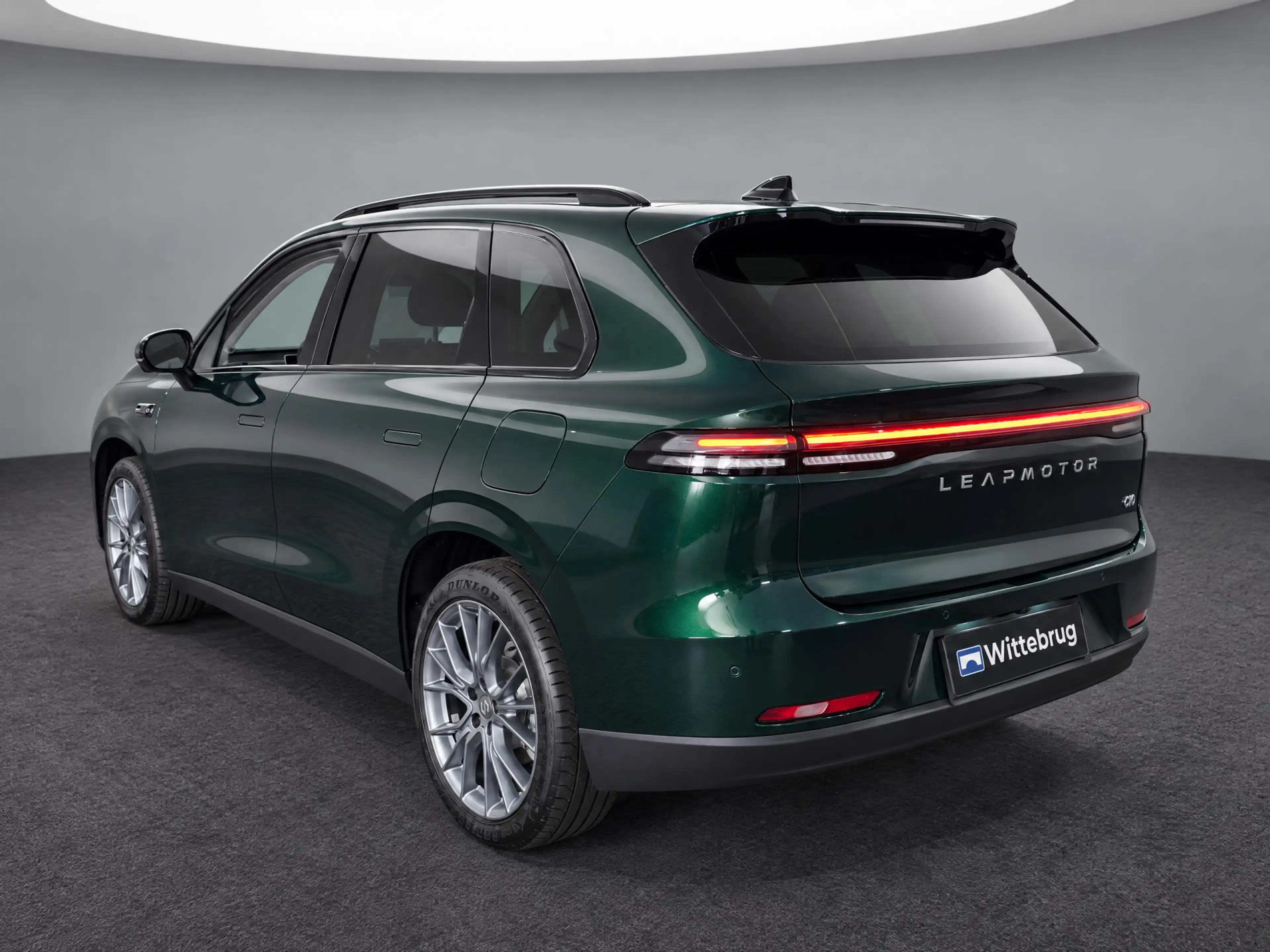 Leapmotor C10 Design REEV 28.4 kWh — photo 4