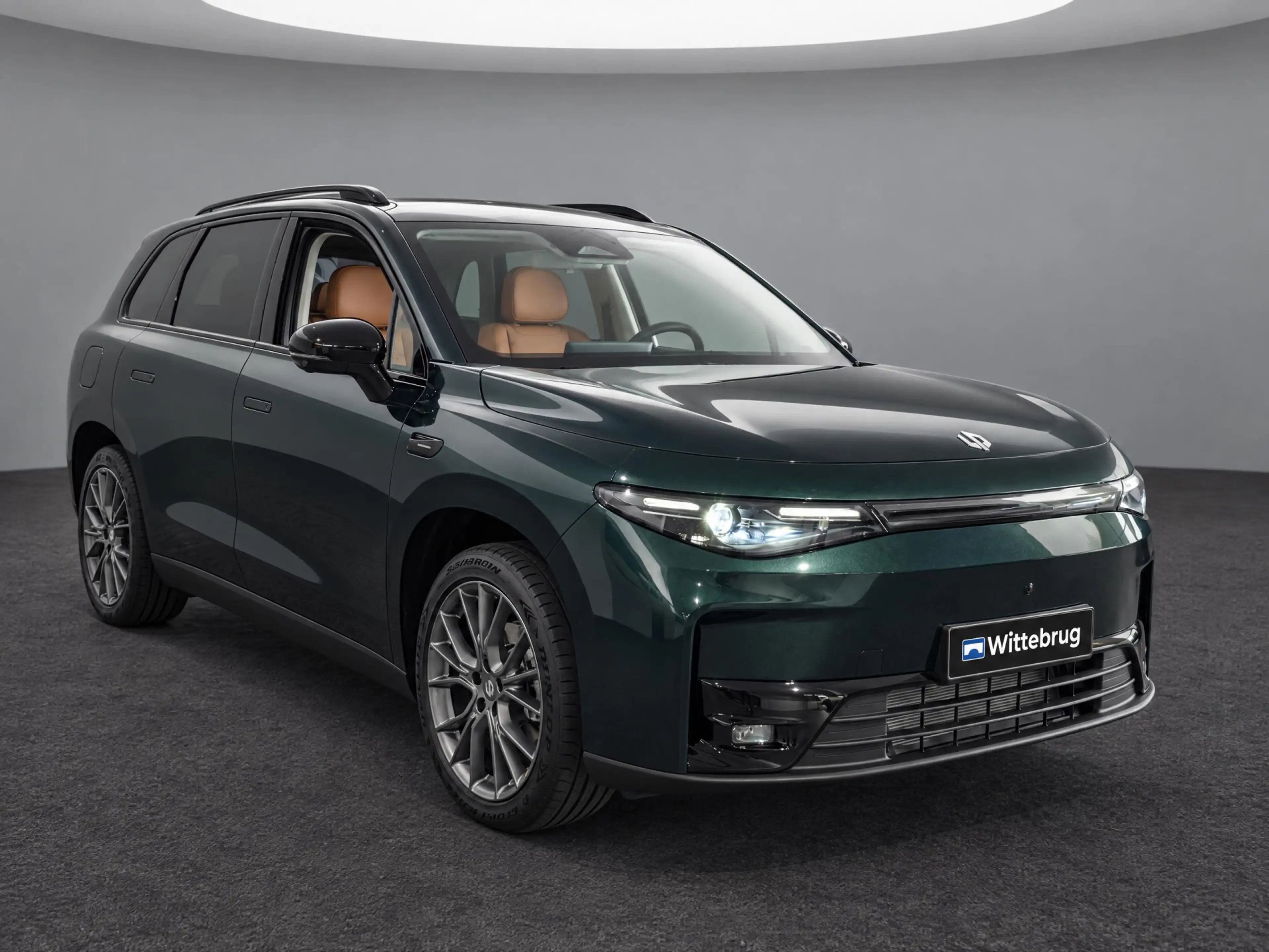 Leapmotor C10 Design REEV 28.4 kWh — photo 11
