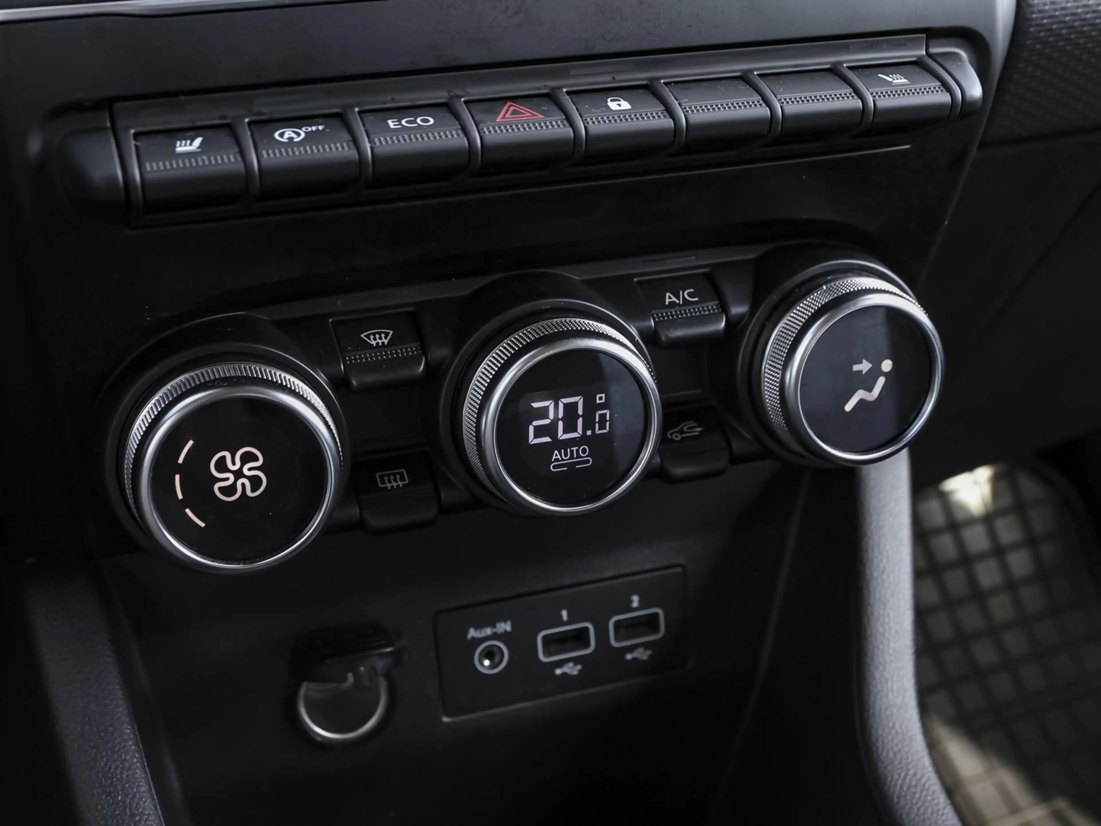 Renault Clio EXPERIENCE KLIMA PDC CARPLAY — photo 14