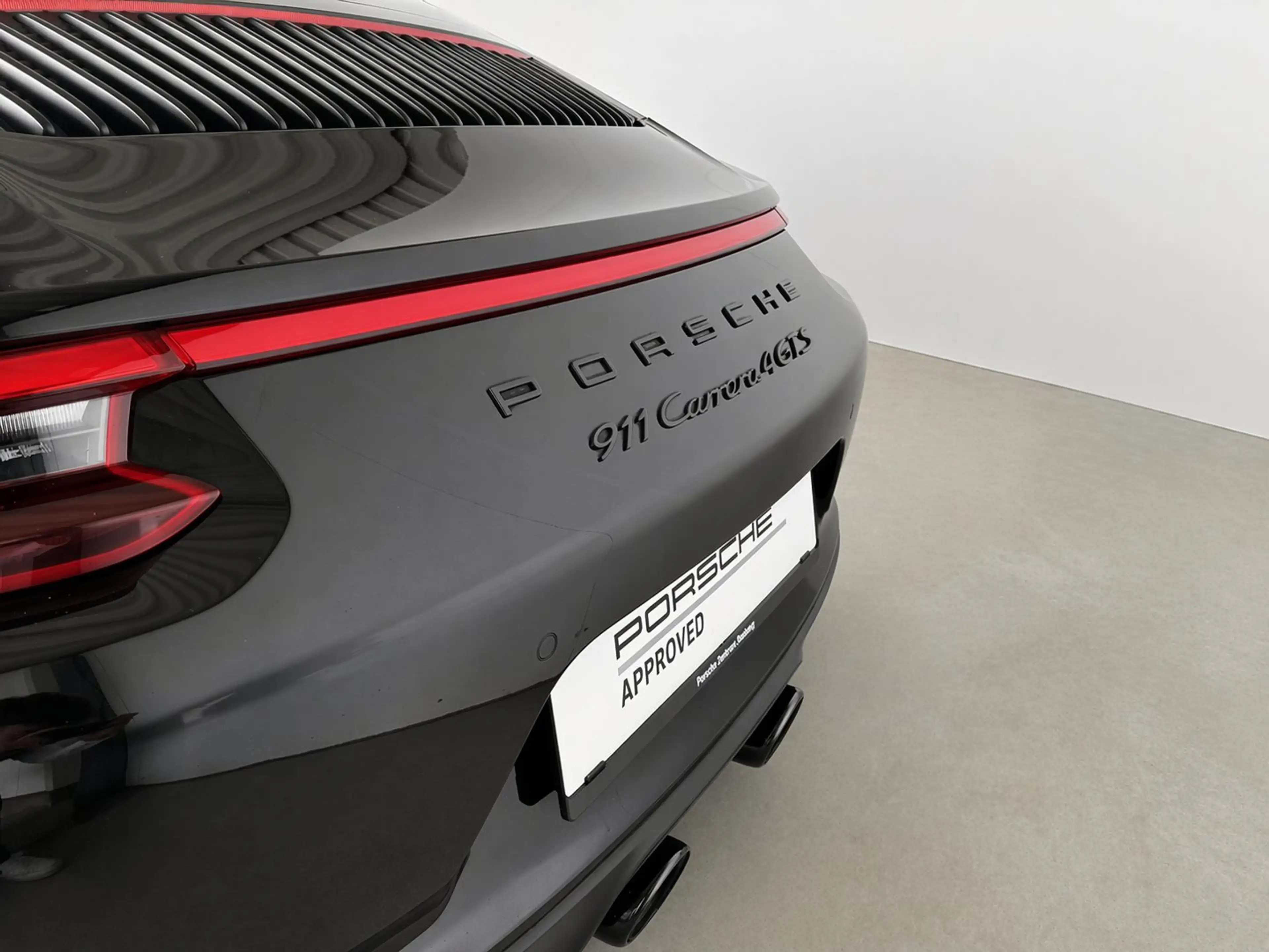 Porsche 911 Carrera 4 GTS Coupe II (991) — photo 10