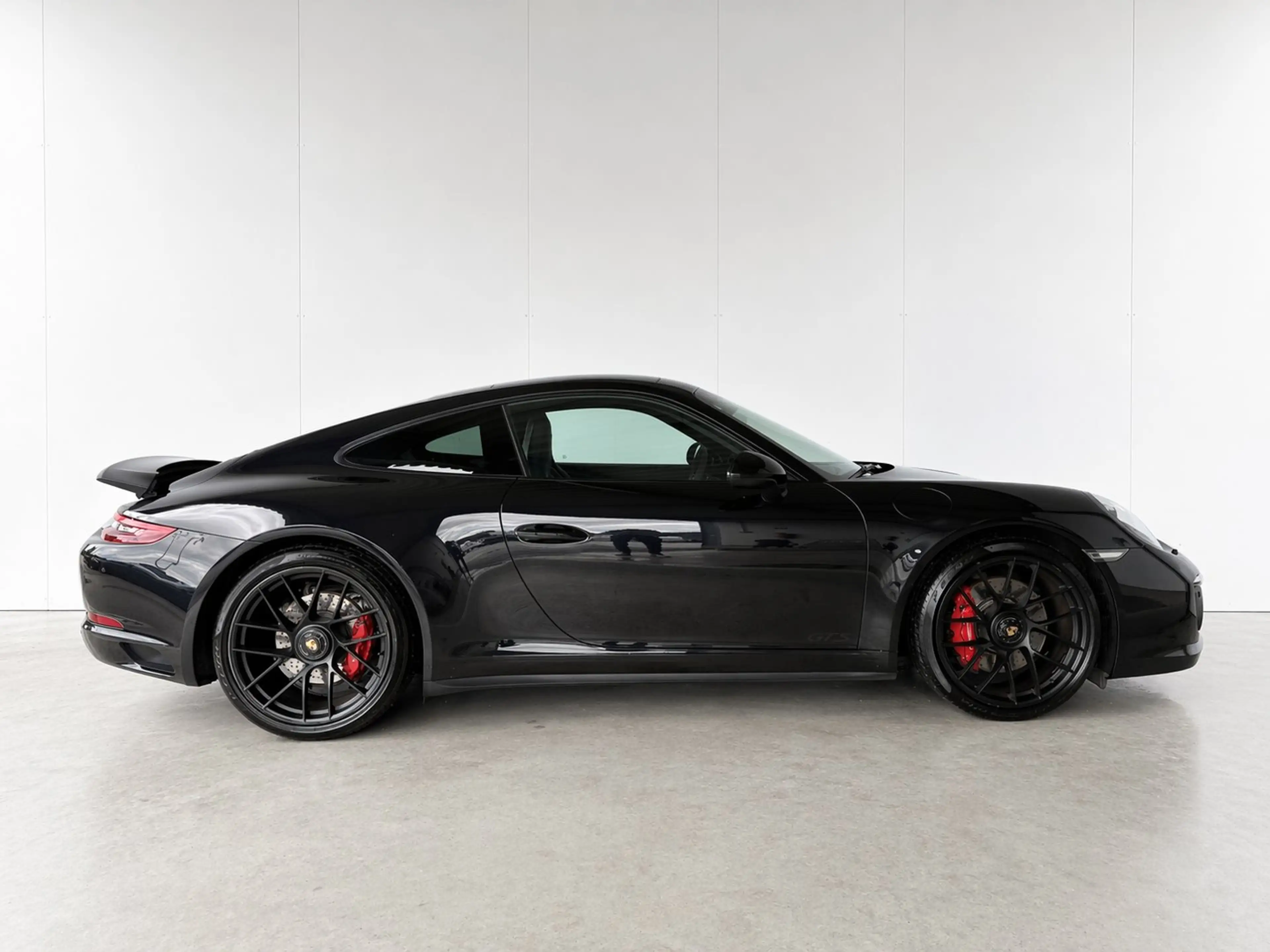Porsche 911 Carrera 4 GTS Coupe II (991) — photo 7