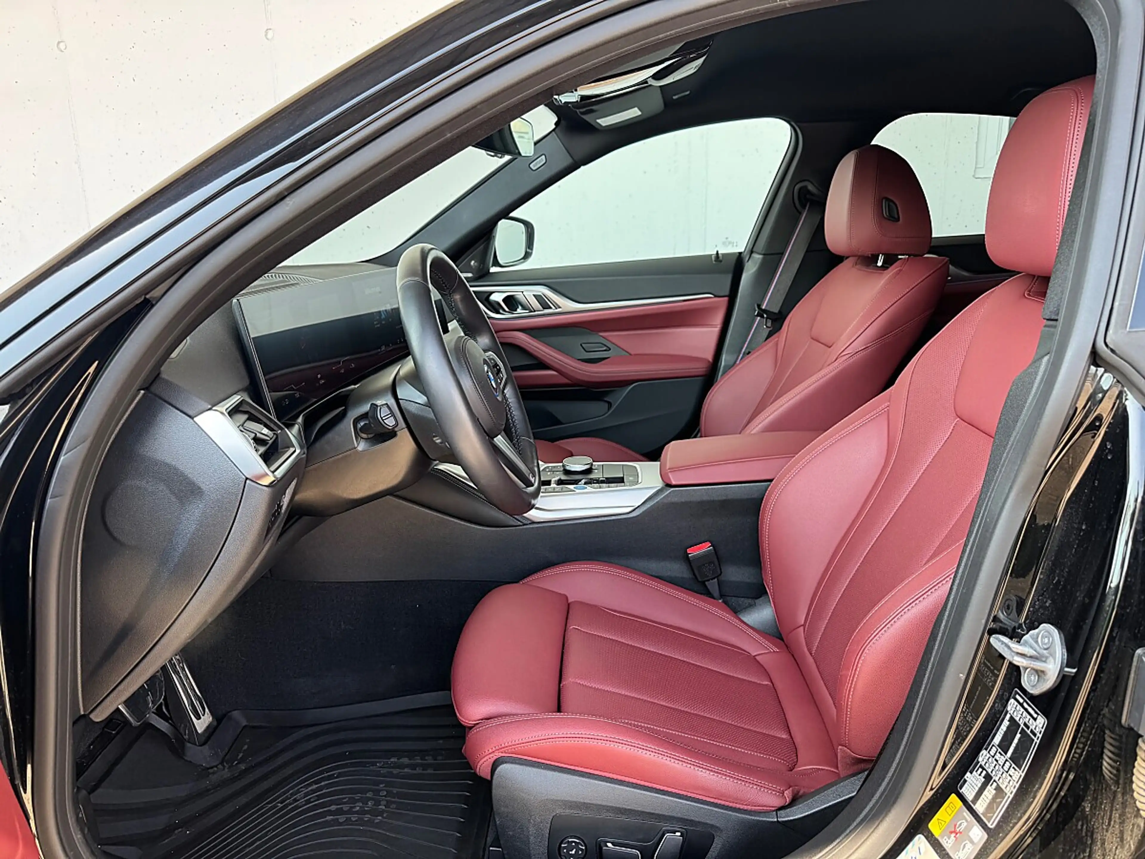 BMW i4 Gran Coupe 35 eDrive M Sport 67kWh — photo 15
