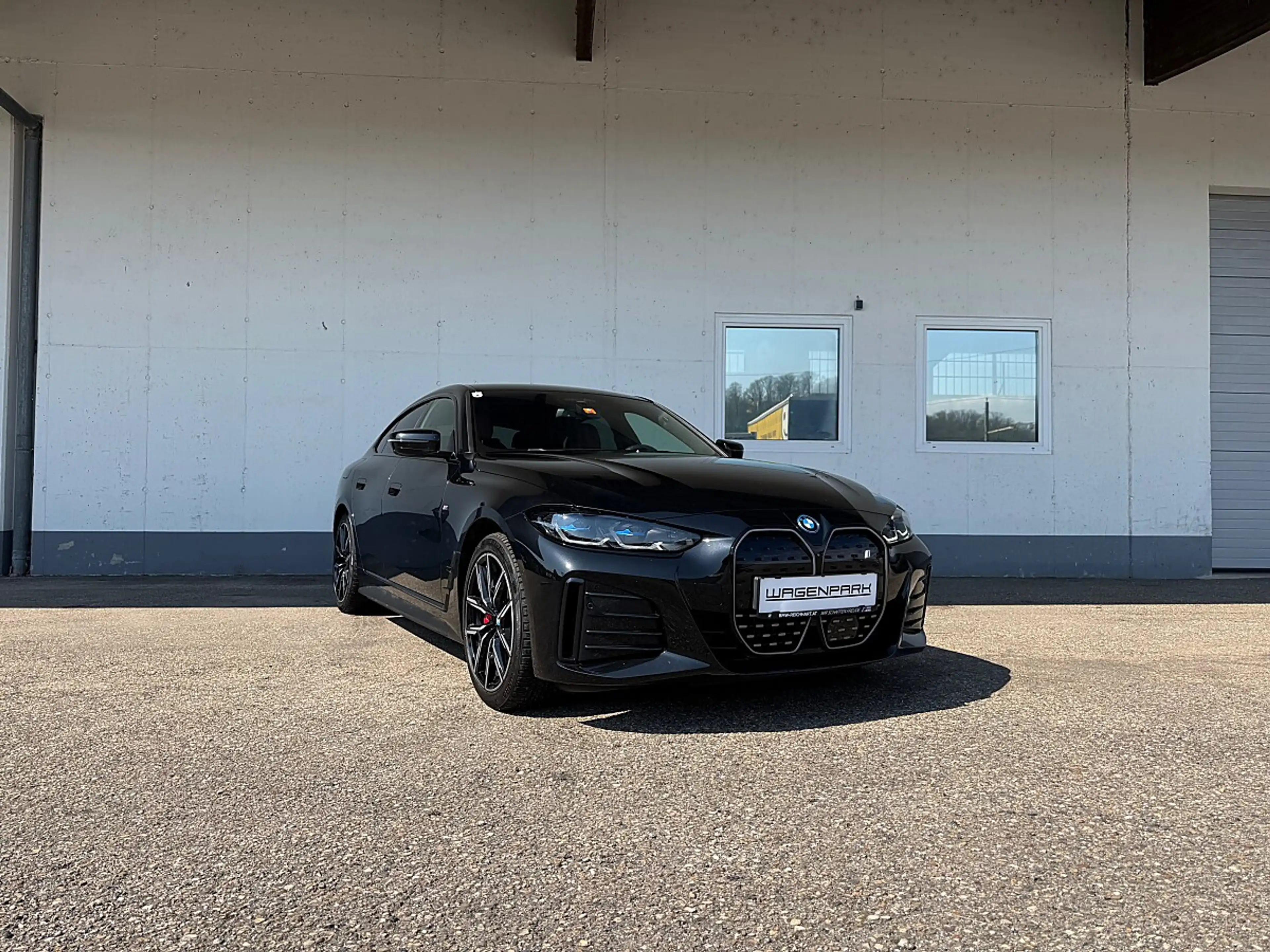 BMW i4 Gran Coupe 35 eDrive M Sport 67kWh — photo 2