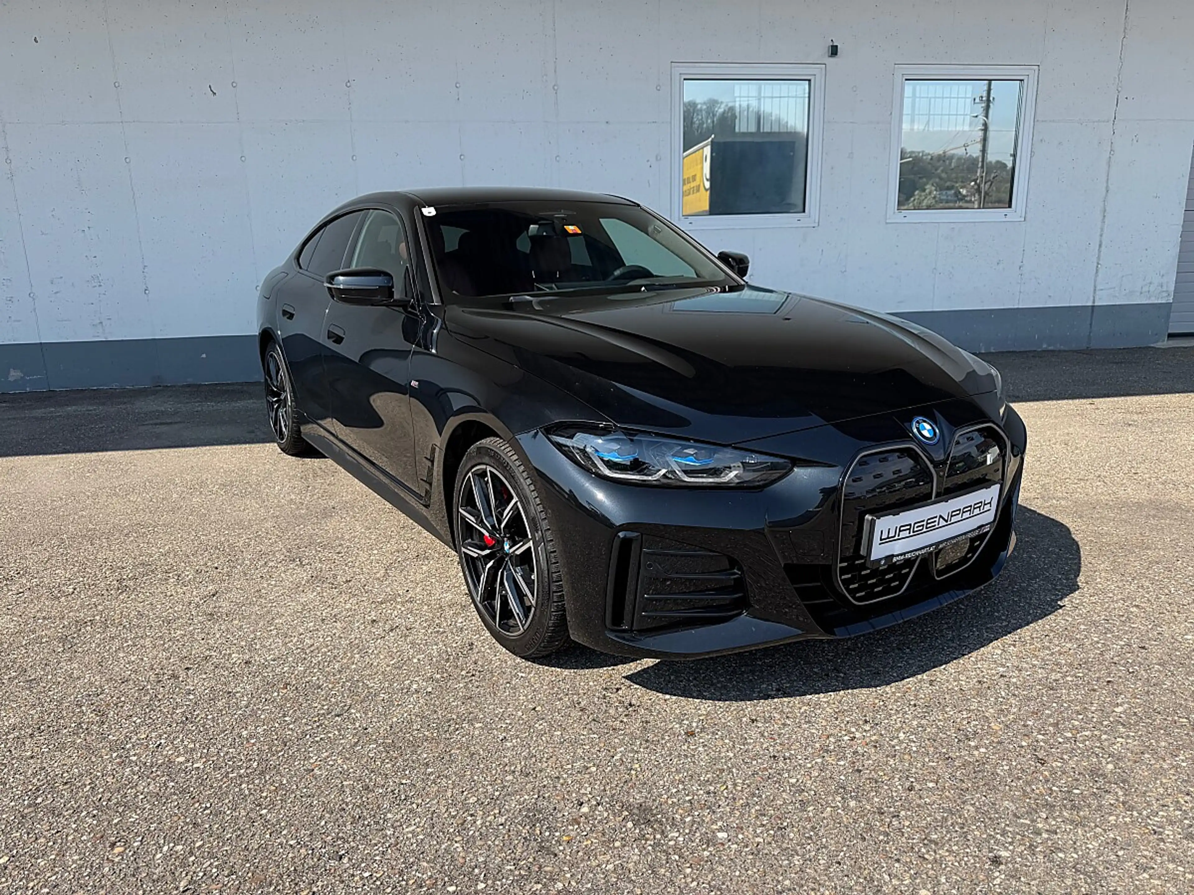 BMW i4 Gran Coupe 35 eDrive M Sport 67kWh — photo 3
