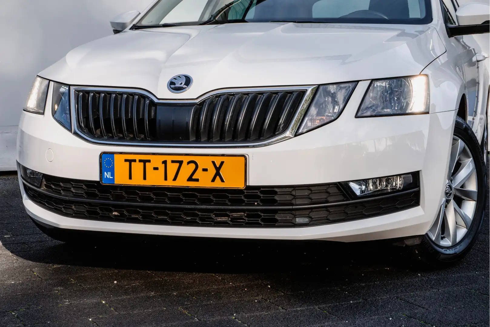 Skoda Octavia Combi 1.0 TSI Aut.7 Ambition Business Trekhaak/ Fu Blanco - 2