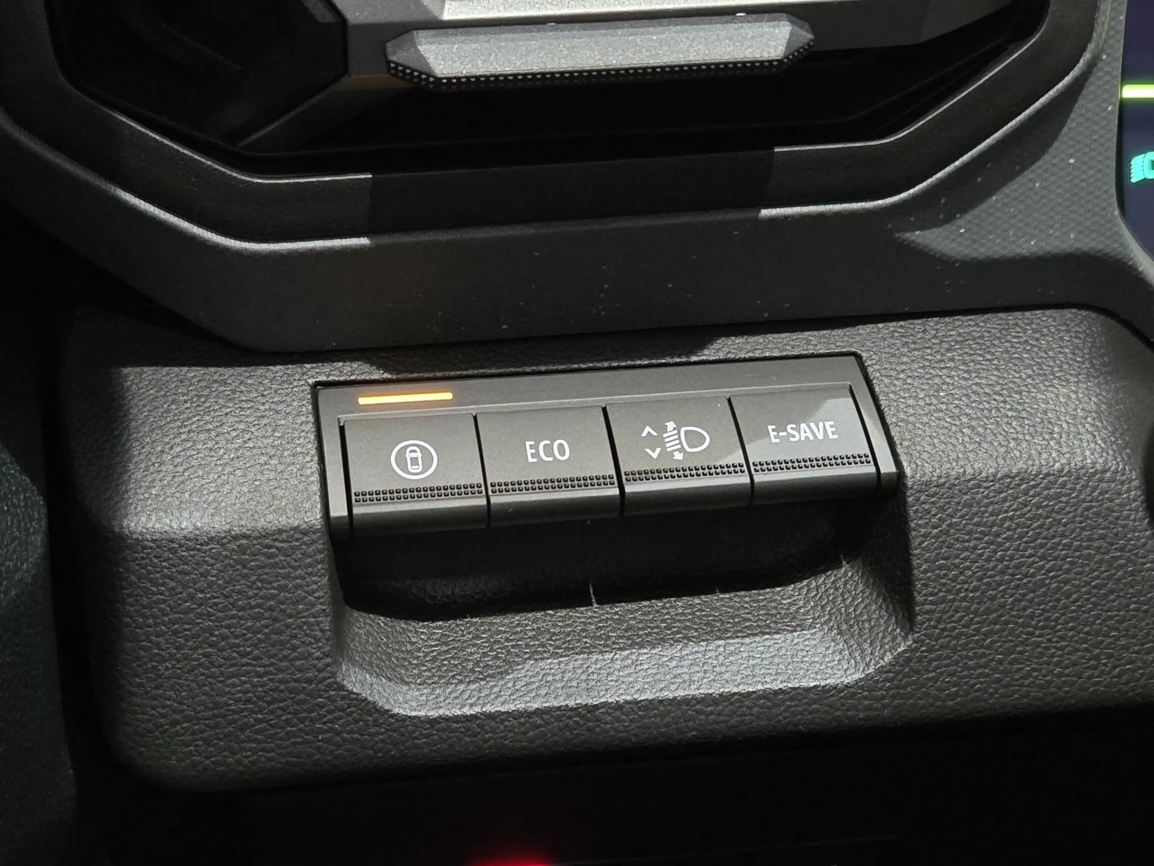 Dacia Bigster 1.8 Hybrid 155 Limited Edition | 800 EURO VOORRAAD — photo 25