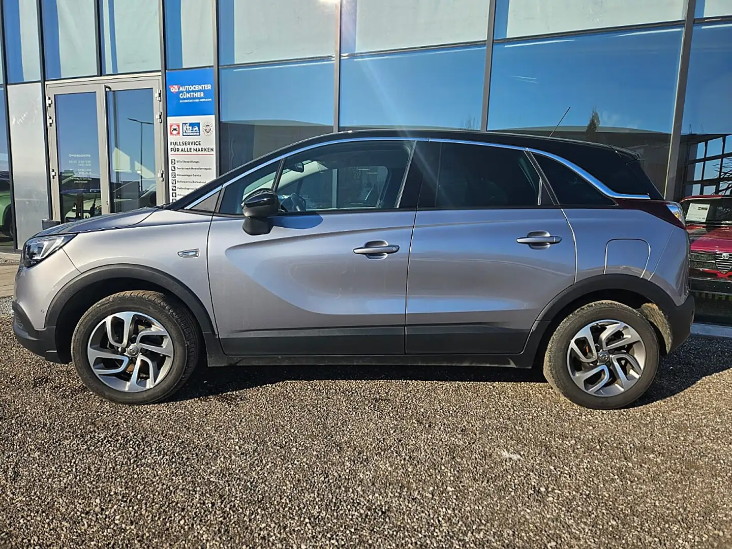 Opel Crossland X 1,2 Turbo ECOTEC Direct Injj. Innovation St./St Grau - 2