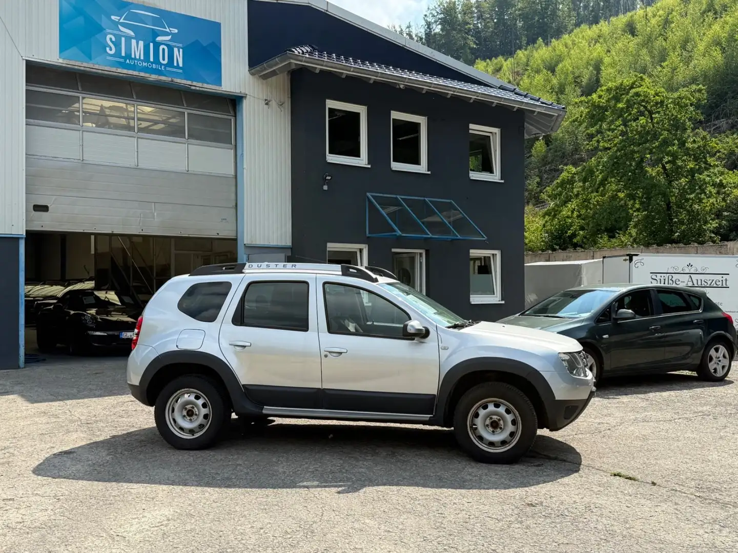 Dacia Duster I Urban Explorer 4x4 92TKM 4WD TOP KLIMA Silber - 1