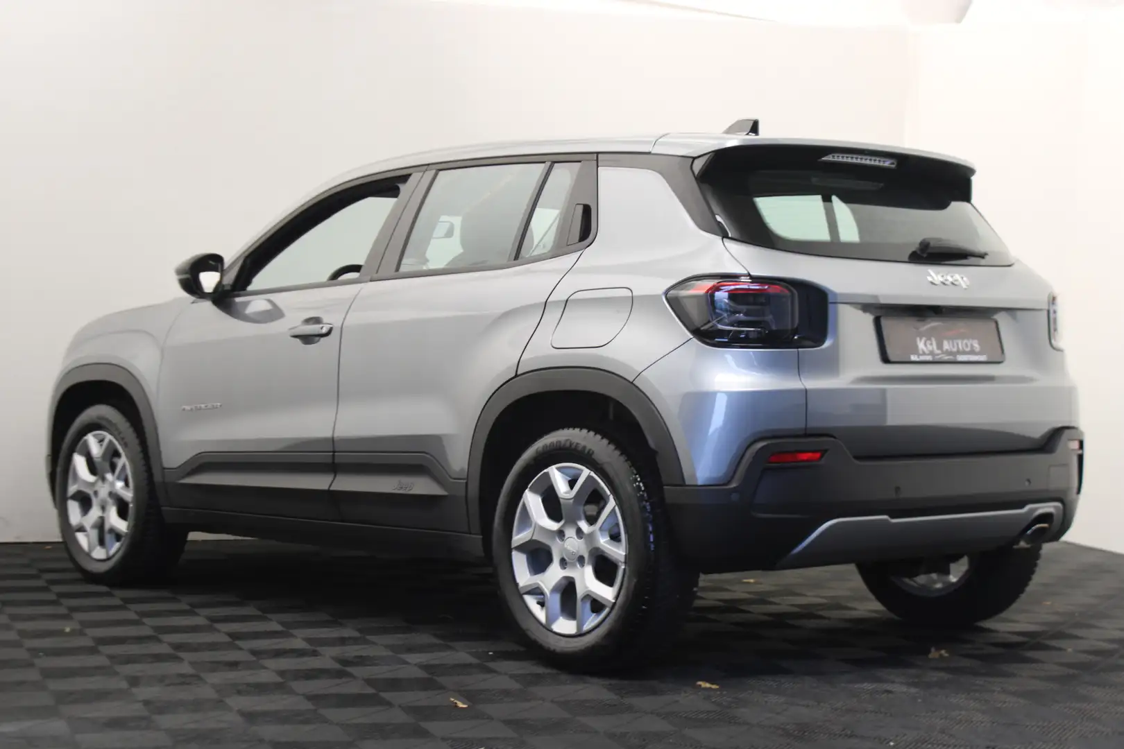 Jeep Avenger 1.2 Altitude |Stoelverwarming|Camera|Navi| Gris - 2