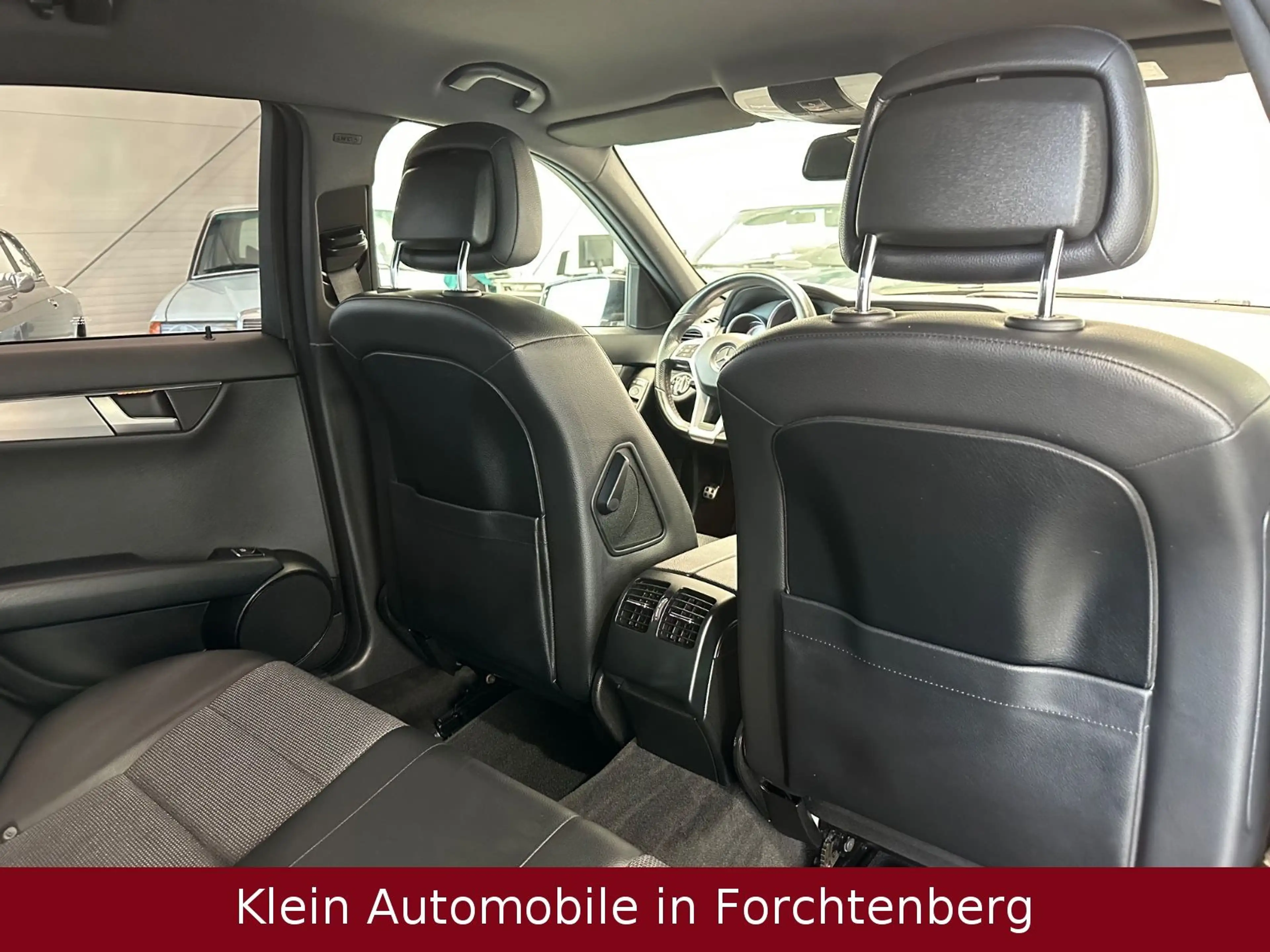 Mercedes-Benz C 250 CGI  Lim. AMG Line Sport Aut. Leder Navi — photo 11