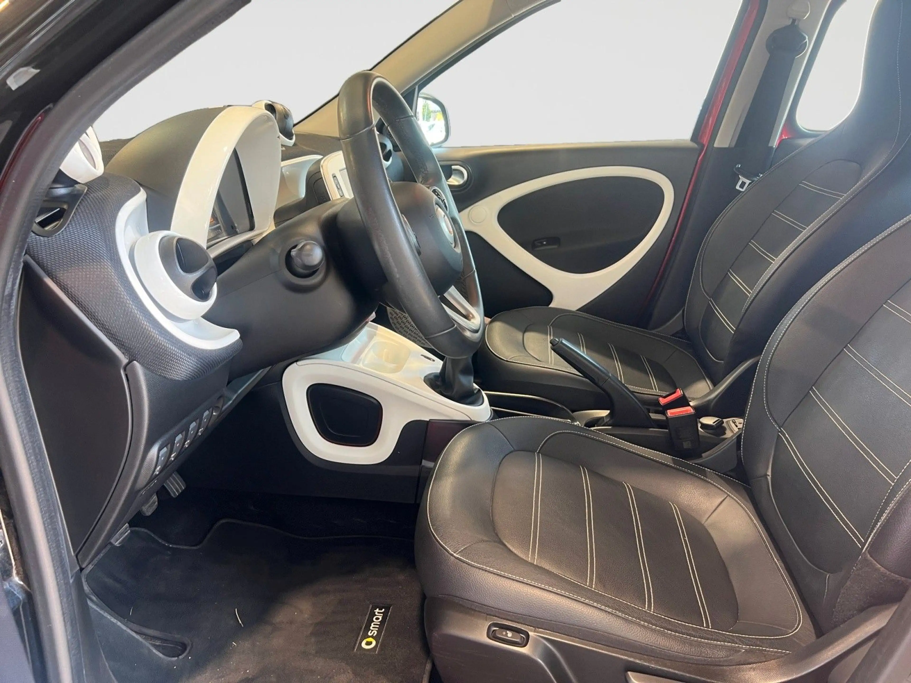 smart forFour 0.9Turbo prime NAV KLIMA DIS PDC TOUCH — photo 10