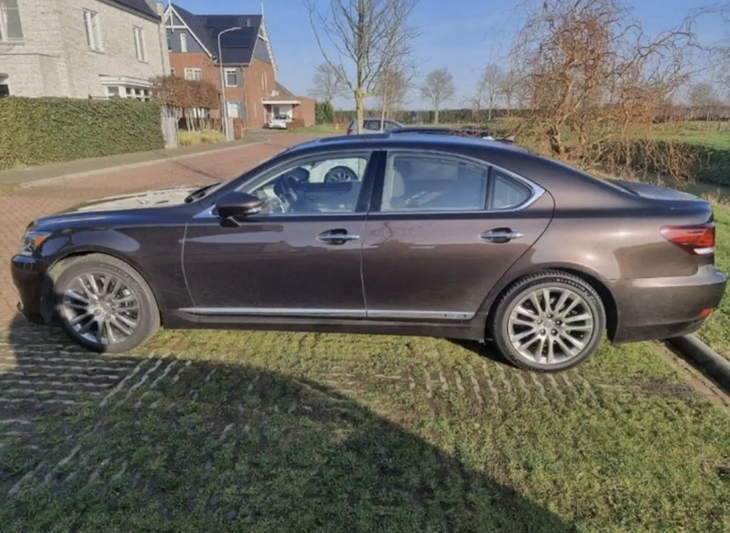 Lexus LS 600 President. 4/9 Grote beurt en Hybridecheck gehad Braun - 1