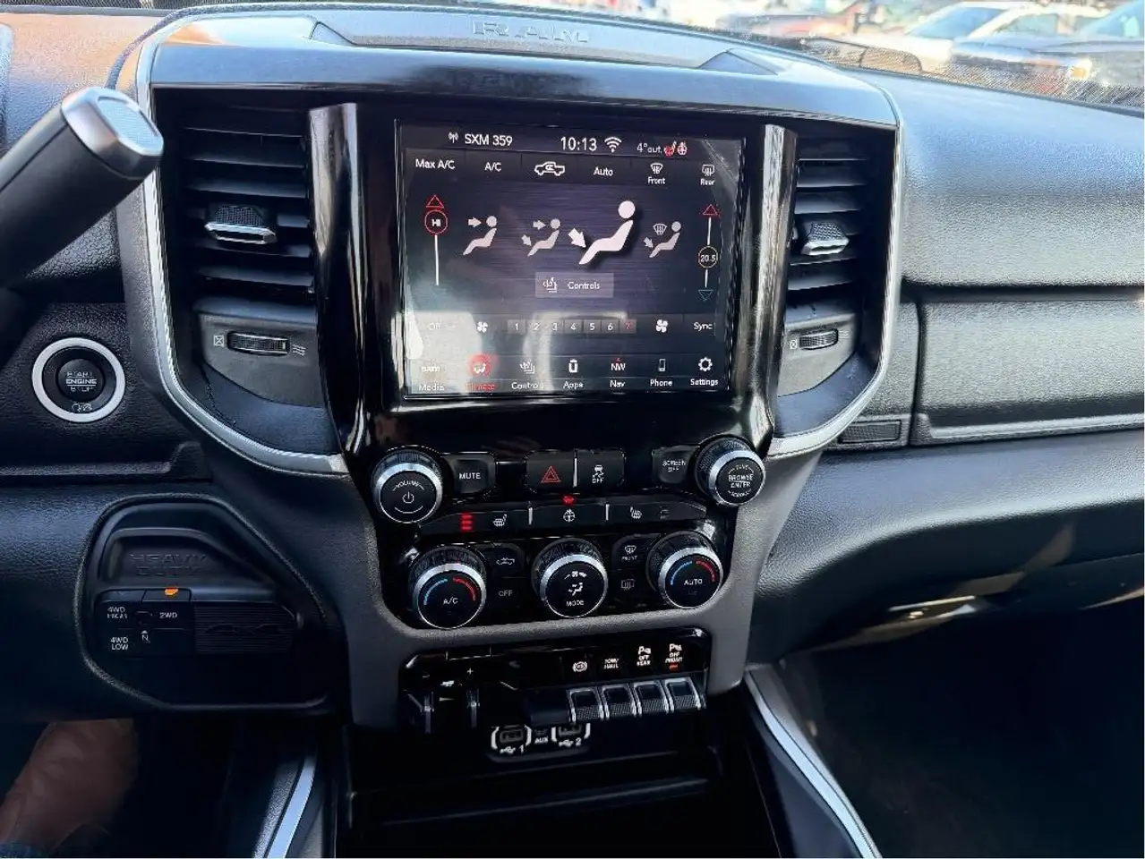 RAM 3500 снимка RAM 3500
