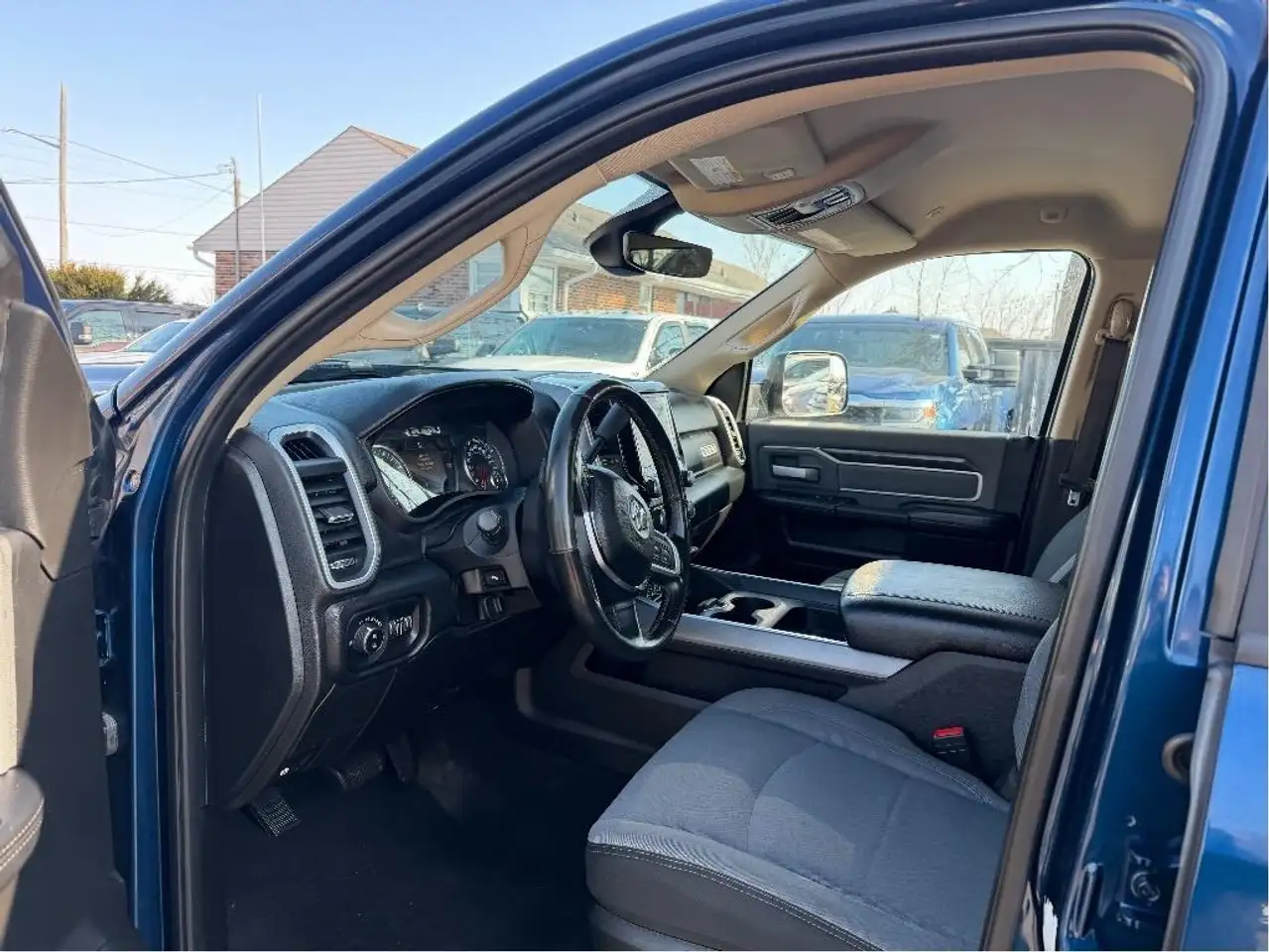 RAM 3500 снимка RAM 3500