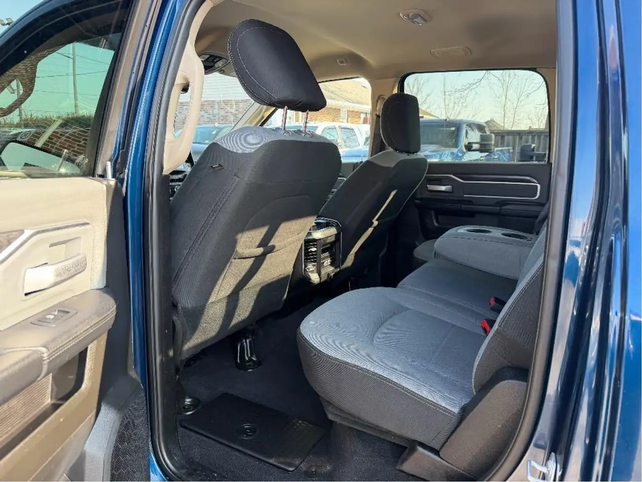 RAM 3500 снимка RAM 3500