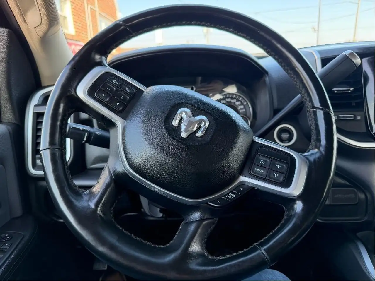 RAM 3500 снимка RAM 3500