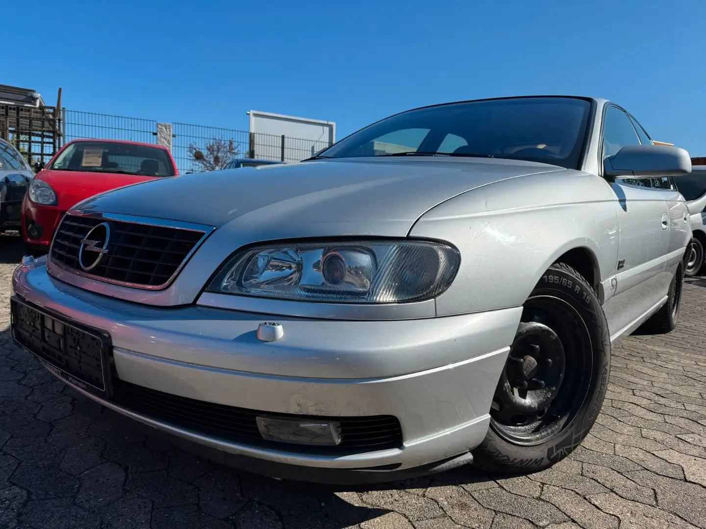 Opel Omega 2.5 DTI Executive,Automatik,Klima,Leder,Na Silber - 1