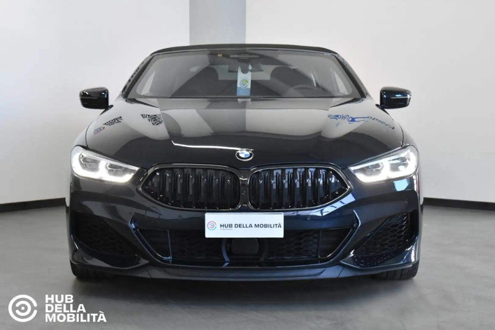 BMW M850 i xDrive Cabrio Individual Чорний - 1