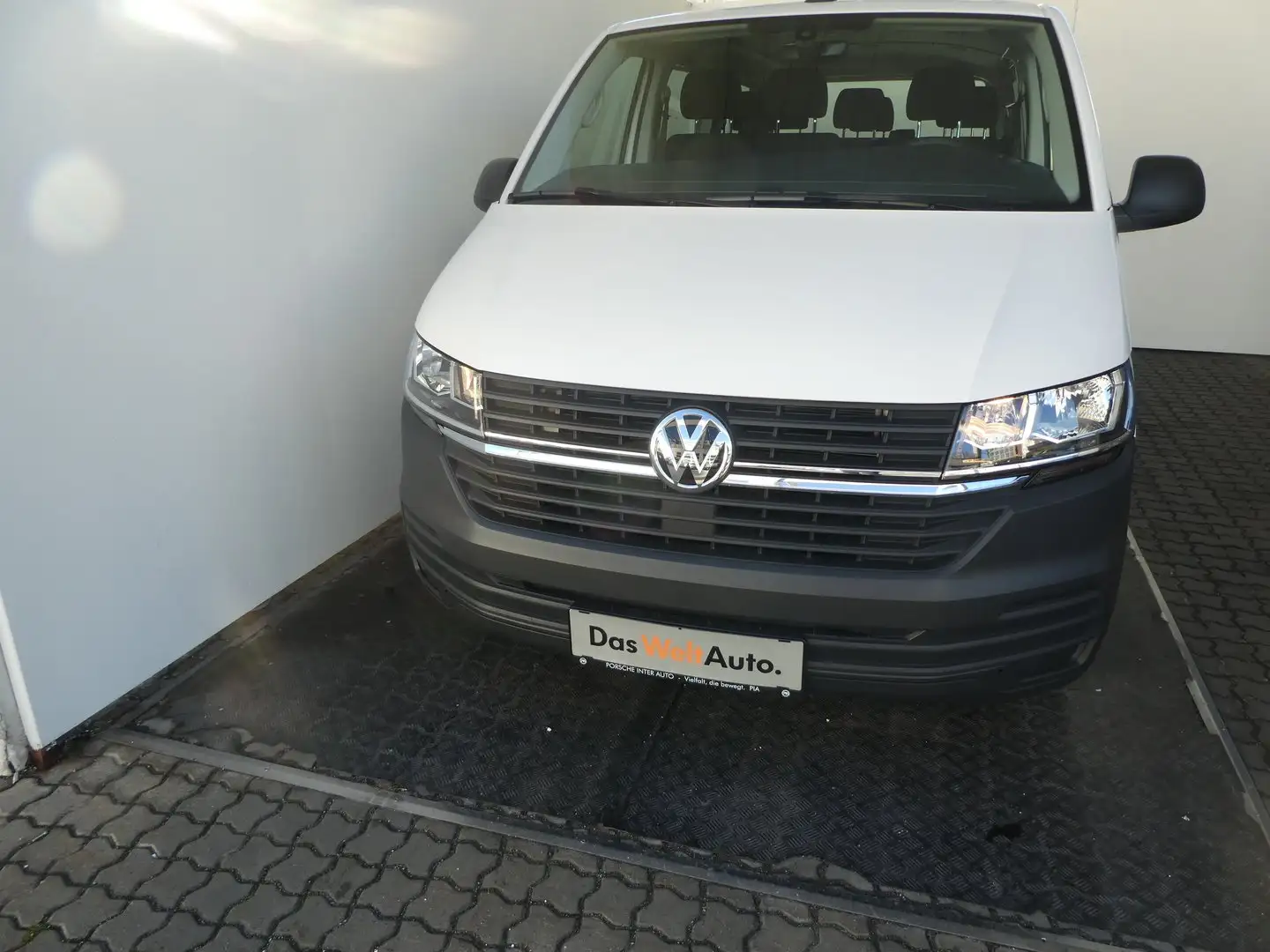 Volkswagen T6.1 Transporter Kombi TDI Weiß - 2