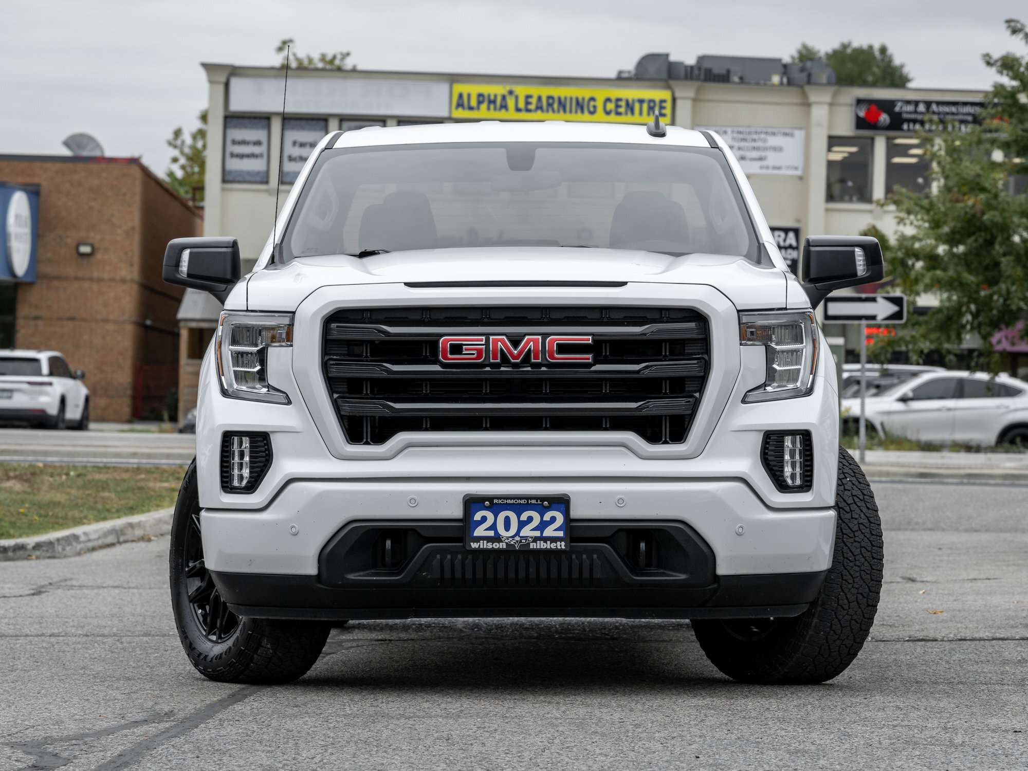 used 2022 GMC Sierra 1500 car, priced at $34,995