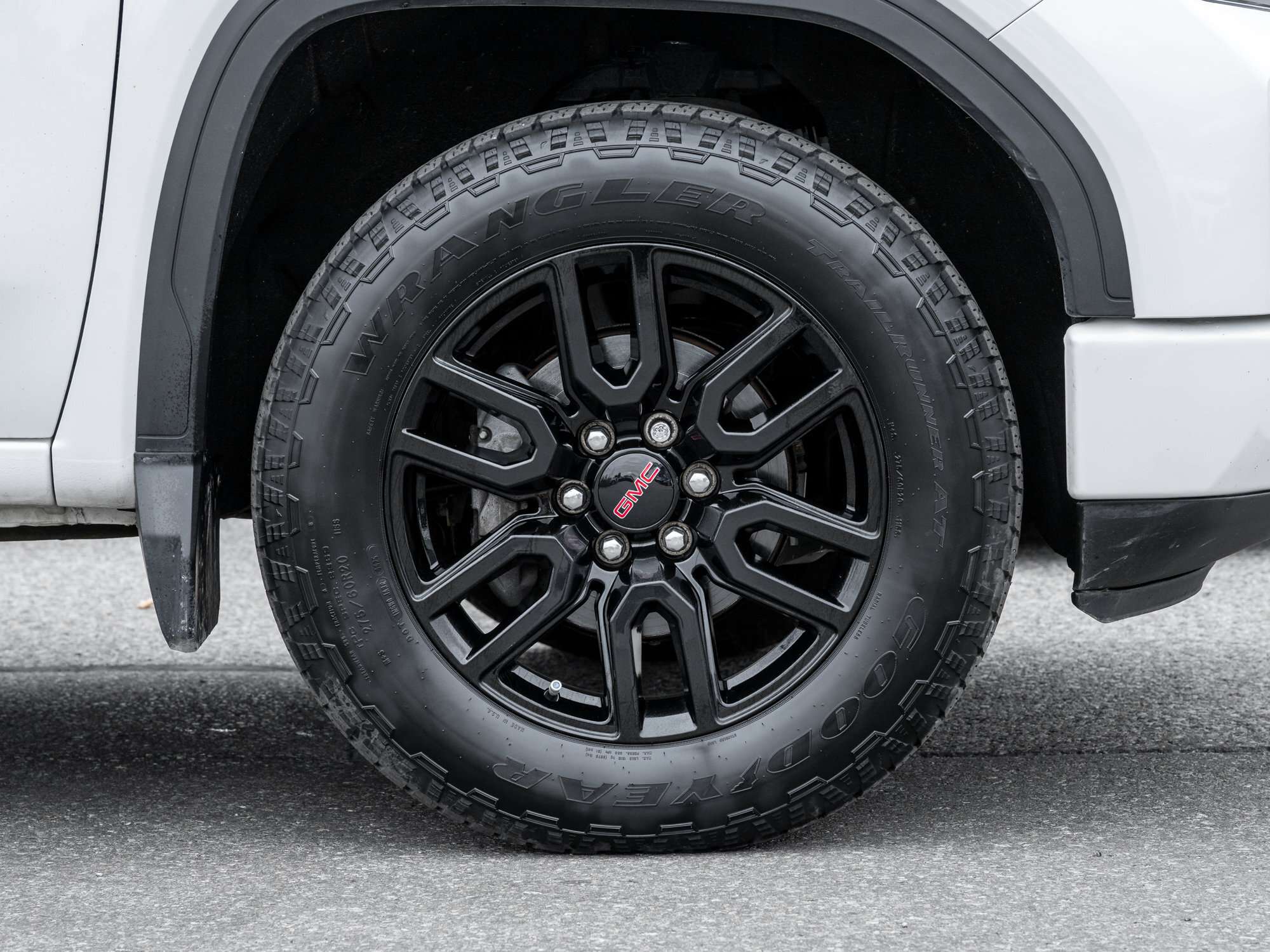used 2022 GMC Sierra 1500 car, priced at $34,995