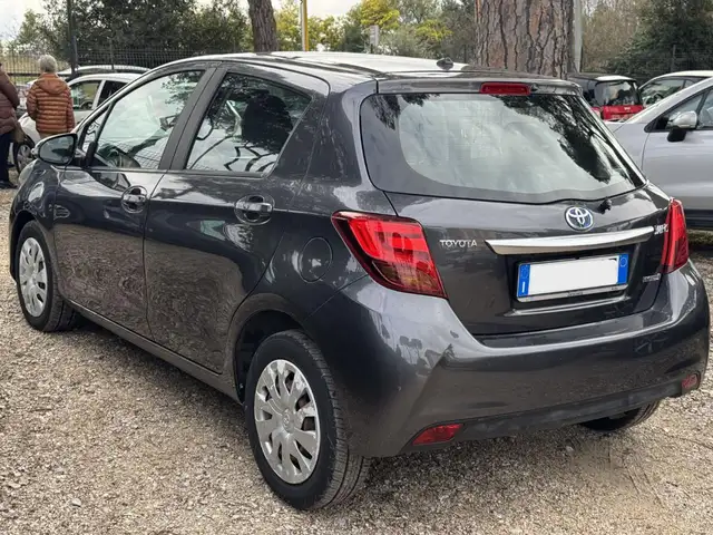 Toyota Yaris view 7