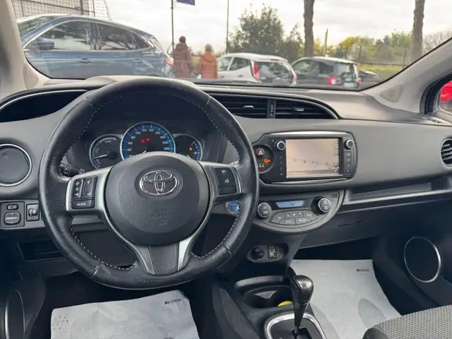 Toyota Yaris view 8