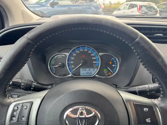 Toyota Yaris view 10