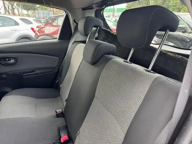 Toyota Yaris view 15
