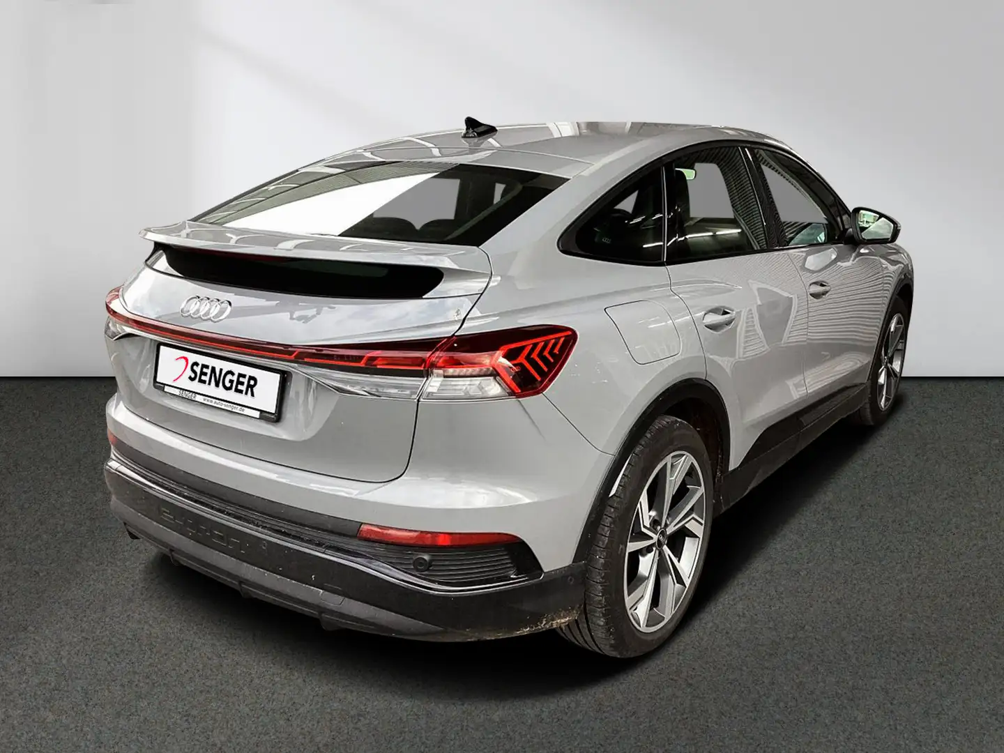 Audi Q4 e-tron Sportback 35 MMI LED S line Standhz. Grau - 2