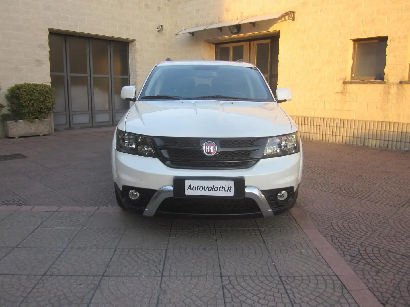 Fiat Freemont 2.0 Mjt 170 CV 4x4 aut. Cross Black Code Bianco - 2