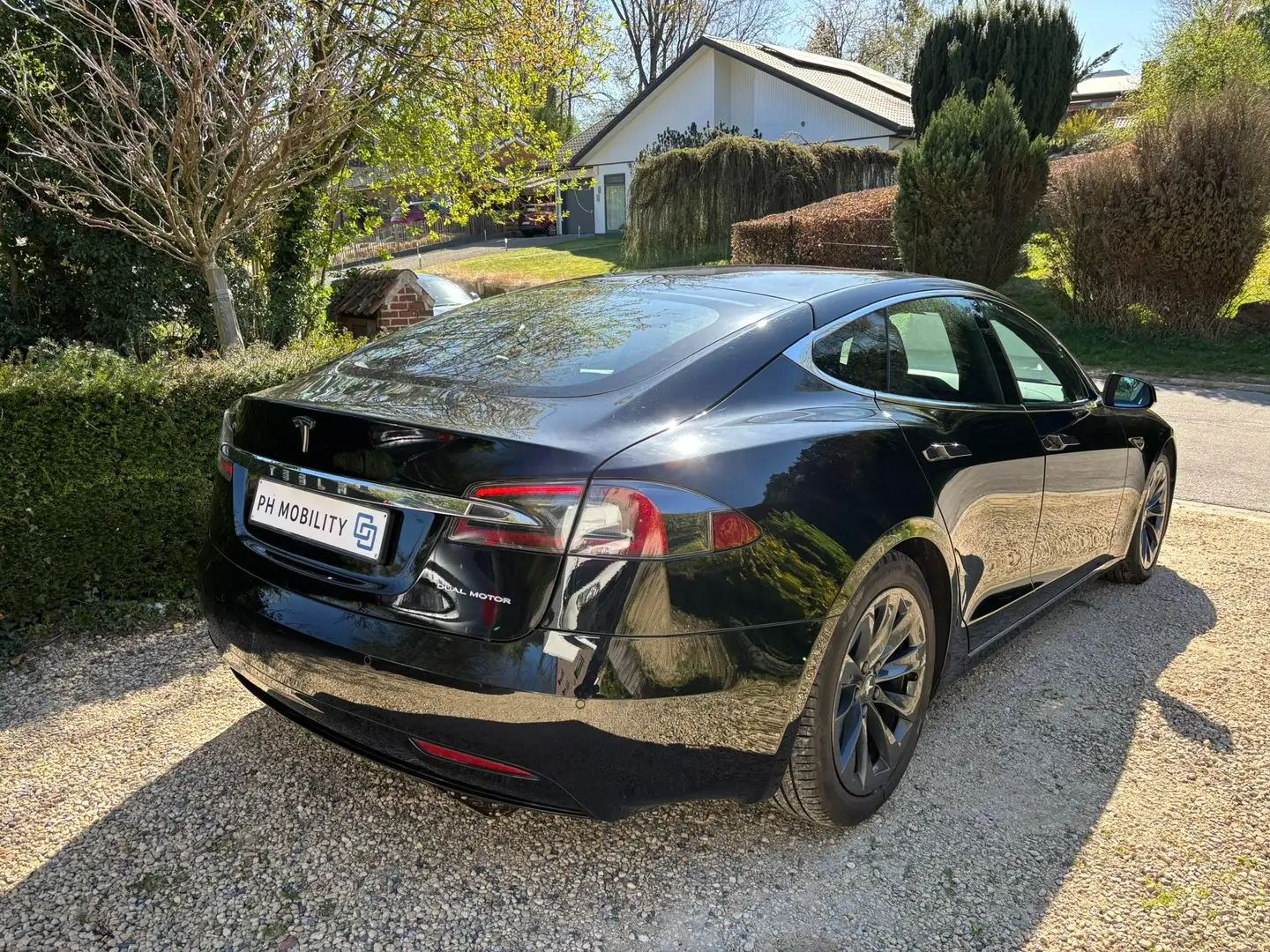 Tesla Model S LONGE RANGE*DUAL MOTOR*RAVEN*AUTOPILOT*1ER PROPR Zwart - 2