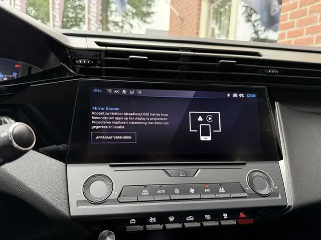 Peugeot 308 view 22