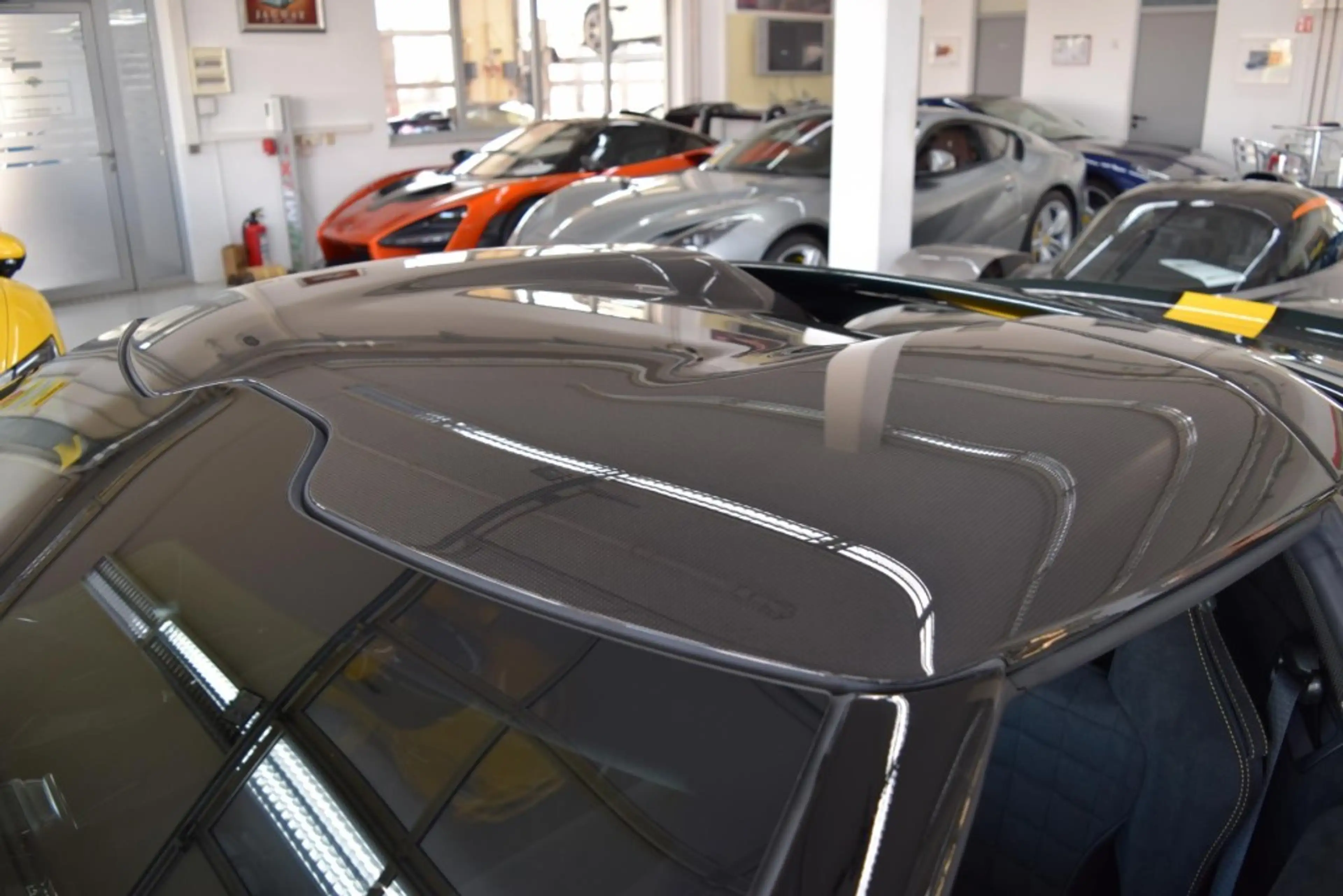 Ferrari 812 Competizione Aperta — photo 14