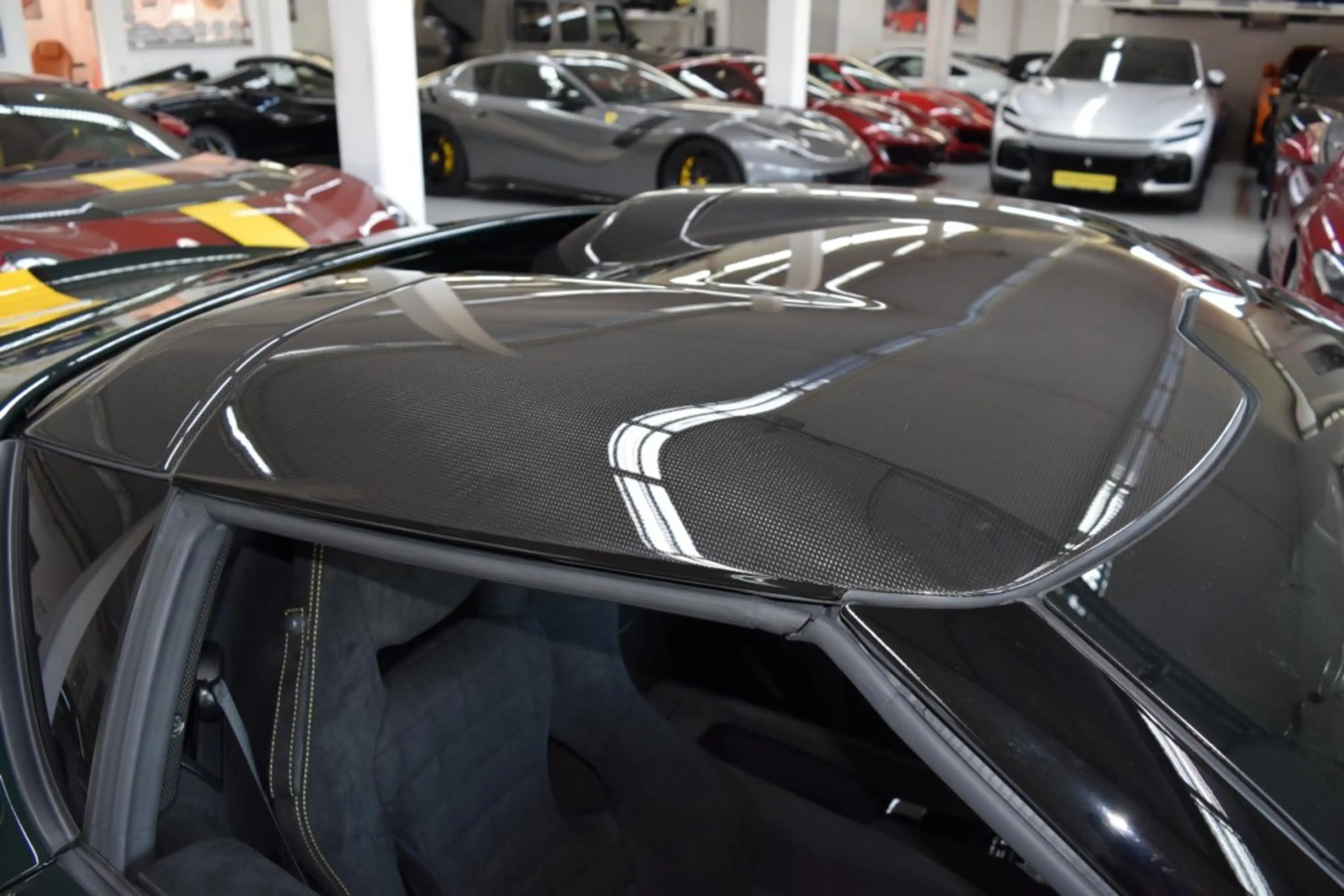 Ferrari 812 Competizione Aperta — photo 13