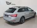 Skoda Superb Combi 2,0 TDI DSG Sportline Virtual Pano ACC DCC Gris - thumbnail 11