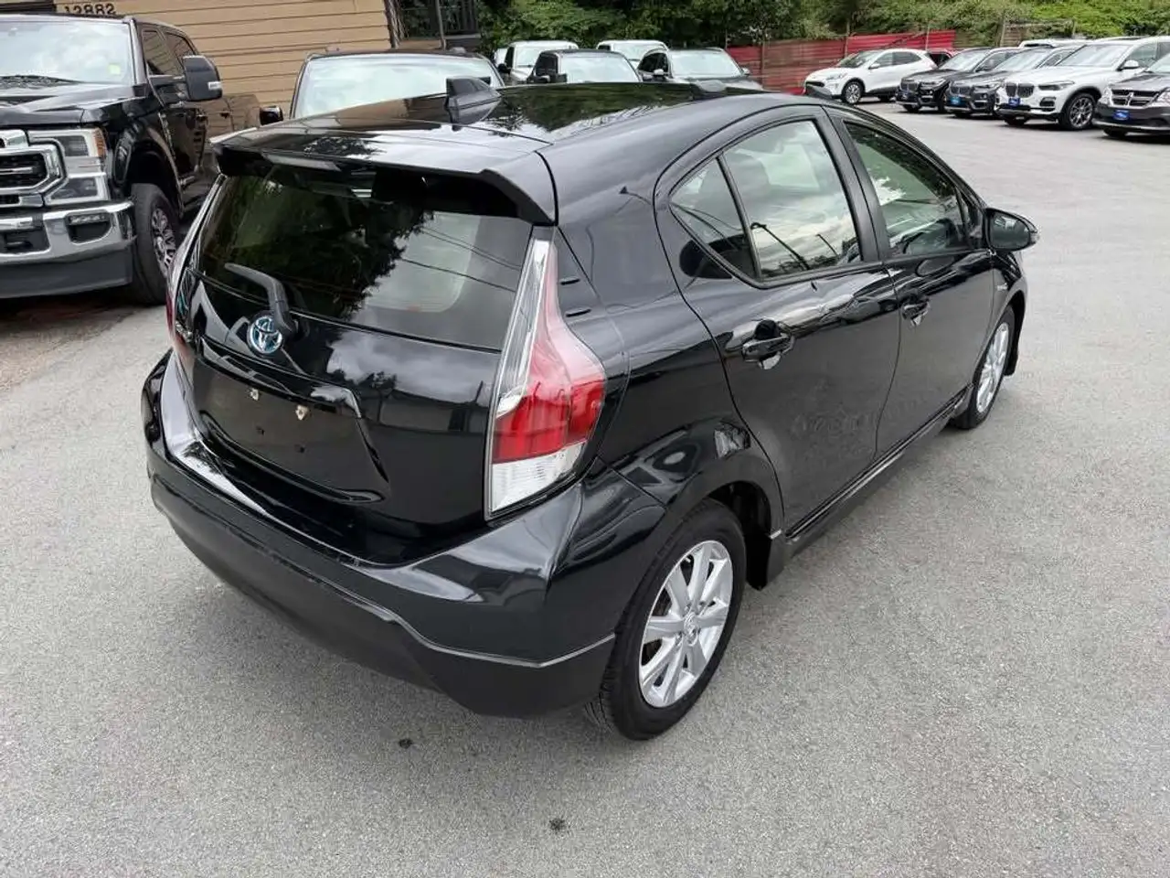 Toyota Prius c fotografie Toyota Prius c