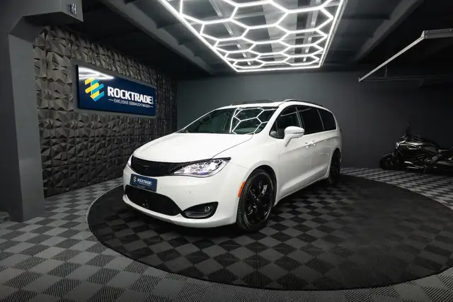 Chrysler Pacifica 3.6 V6 LIMITED Night *Pano*CarPlay*ACC