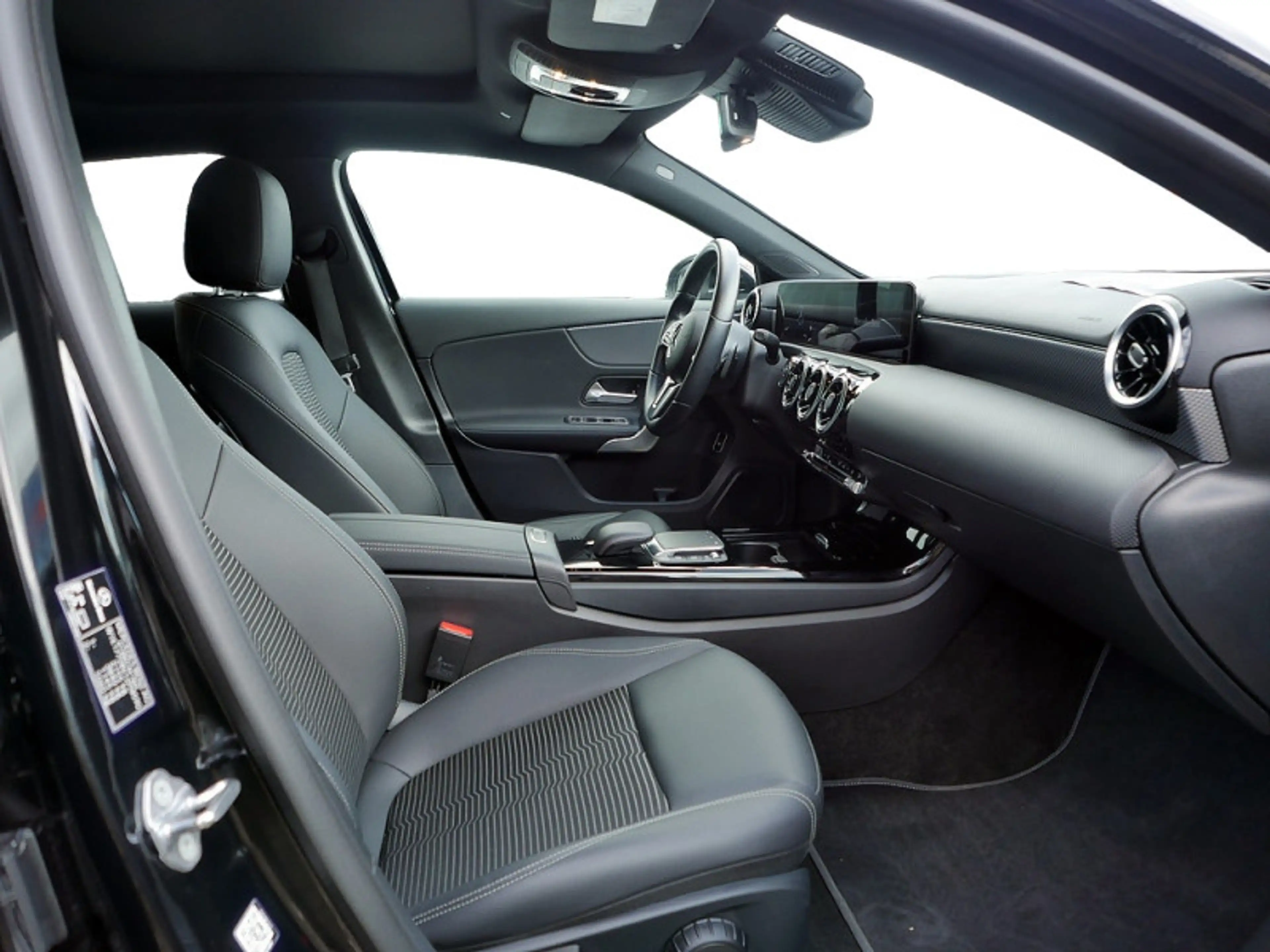 Mercedes-Benz A 250 e PROGRESSIVE MULTI 360 DISTR KAMERA PANO — photo 7