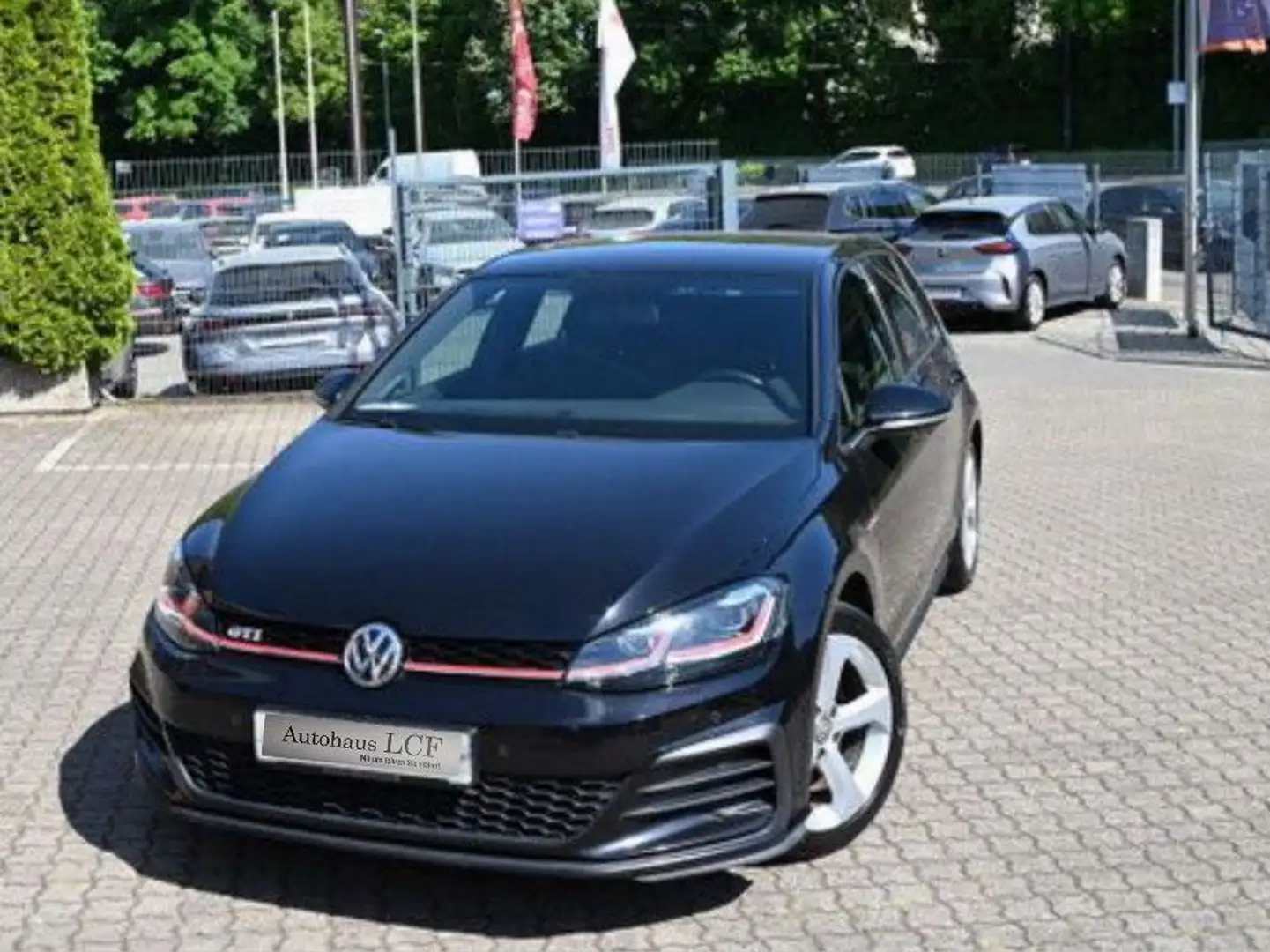 Volkswagen Golf VII 2.0 TSI GTI Sitzhz LED PDC 5trg ANGEBOT Schwarz - 1