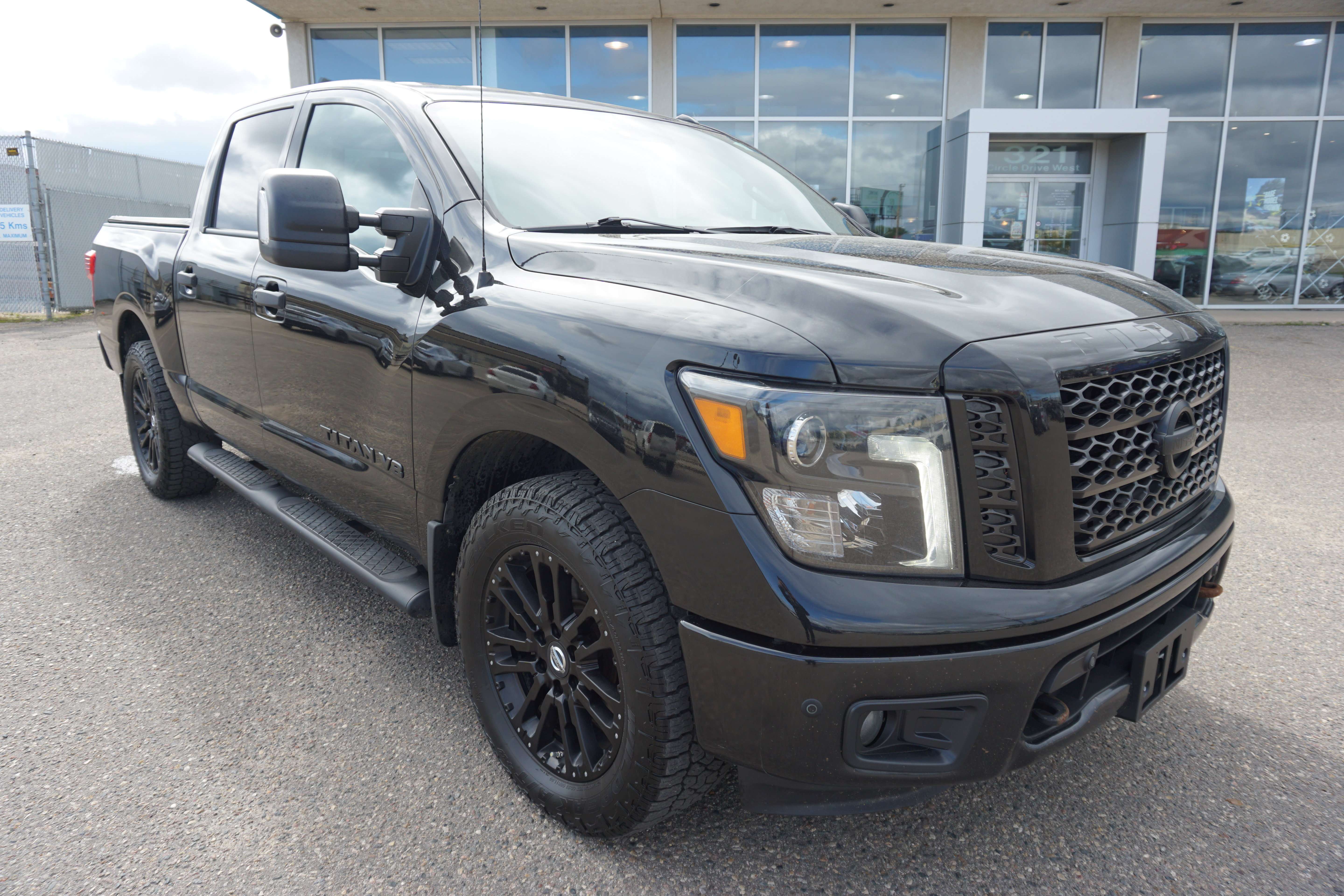2018 Nissan Titan Crew Cab