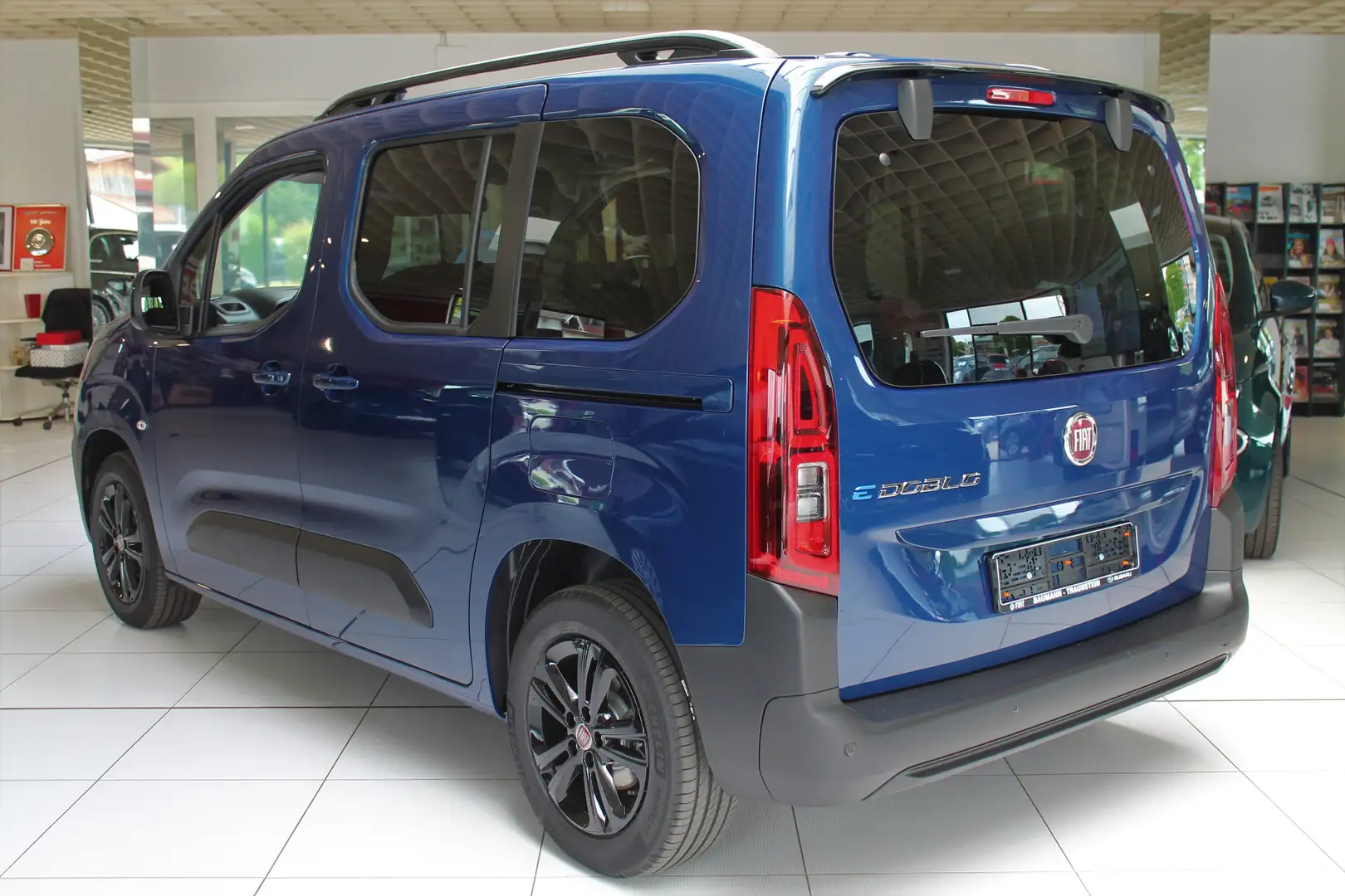 Fiat E-Doblo Launch Edition Blue - 2