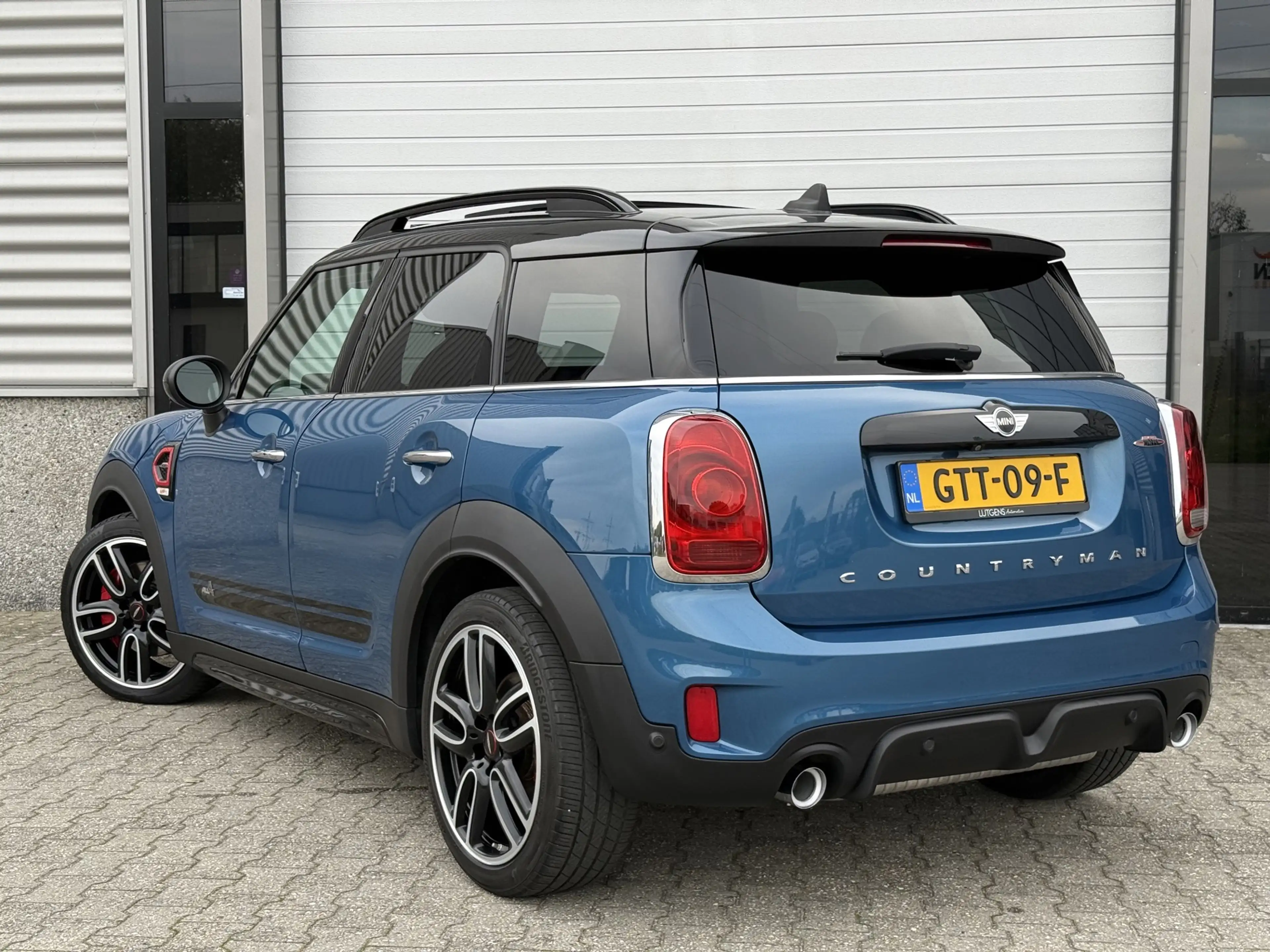 MINI John Cooper Works Countryman 2.0 ALL4 231PK Pano Head Up — photo 6
